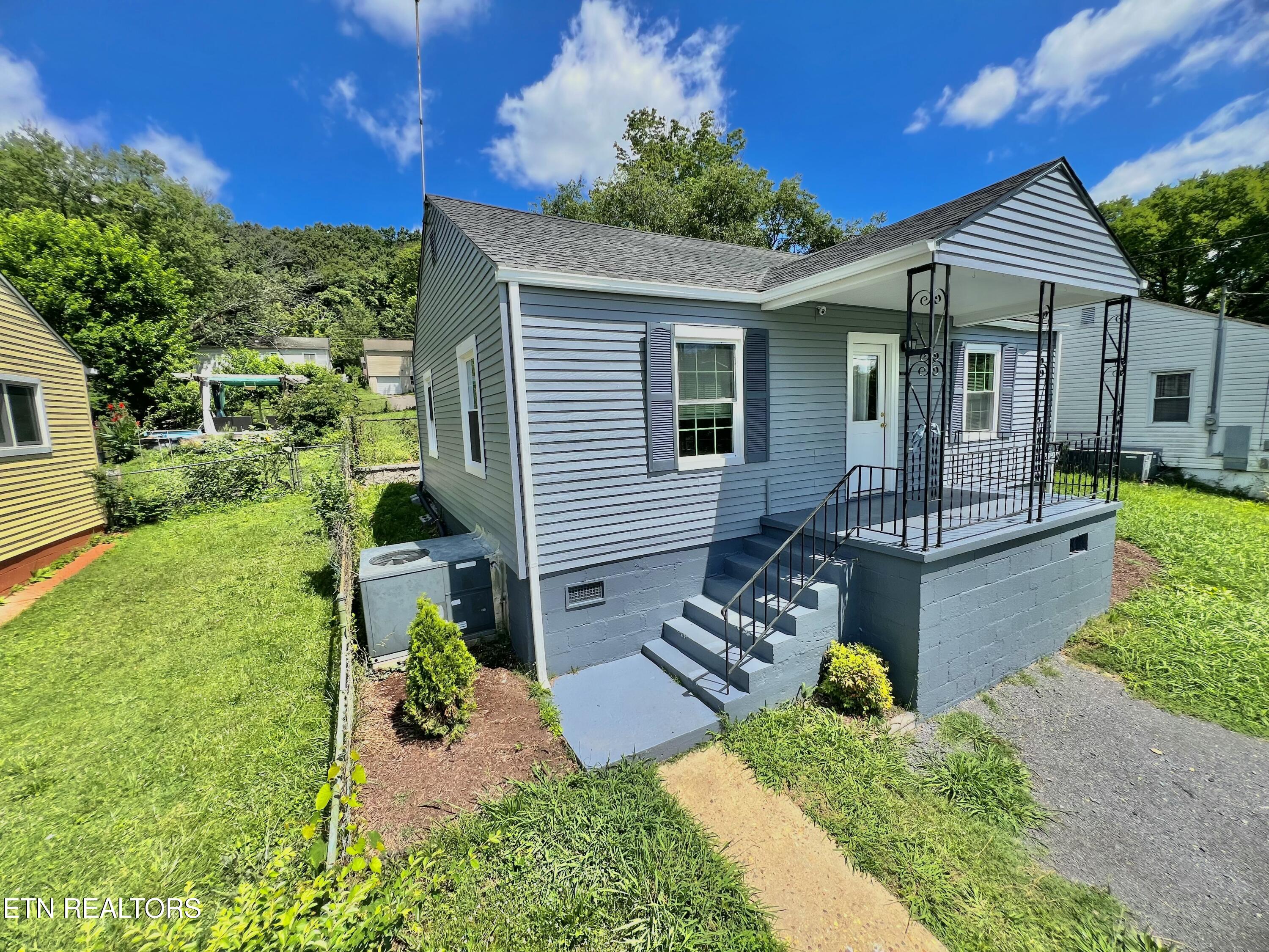 2627 Larkwood Lane Knoxville TN 37921