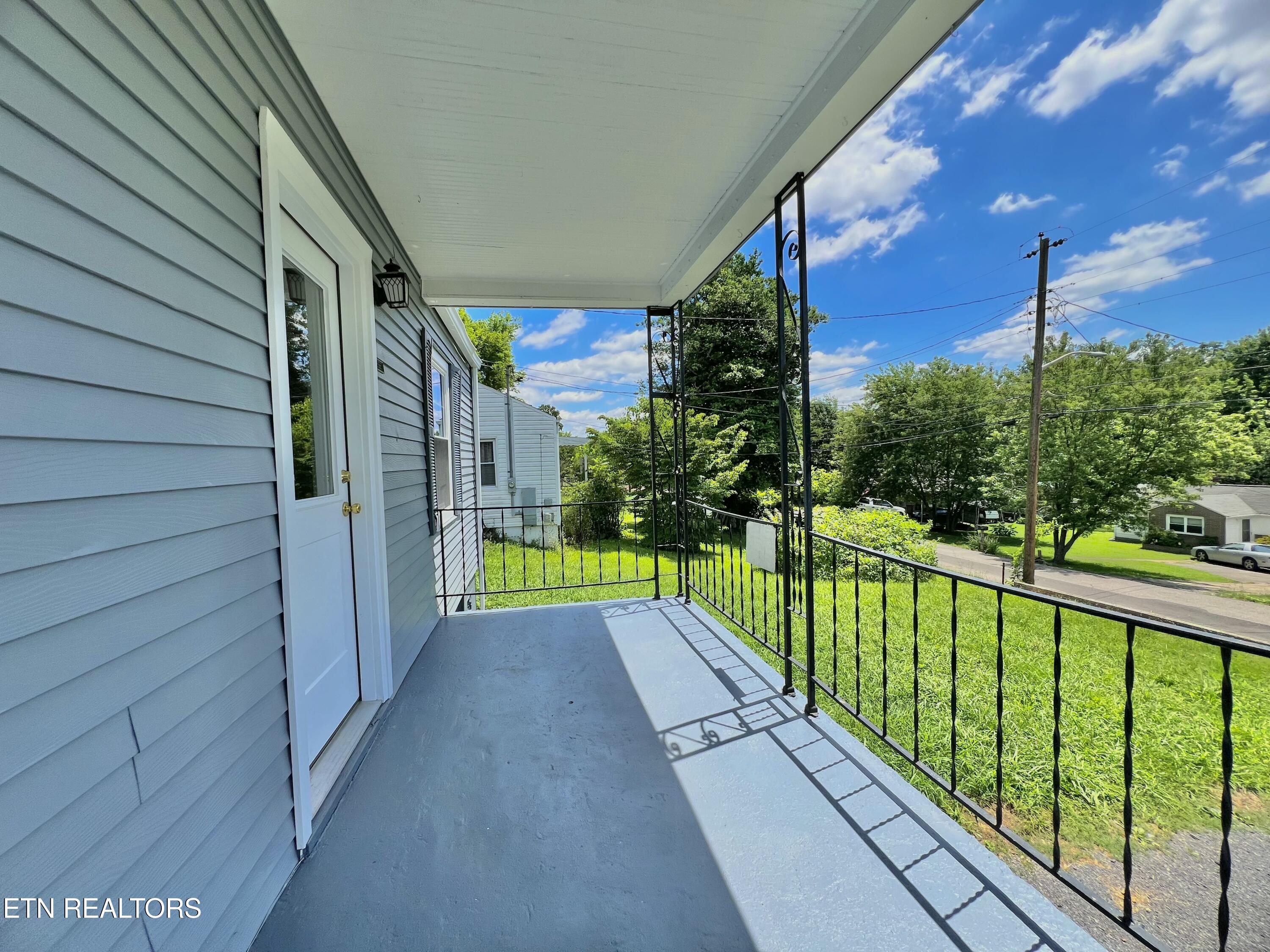 2627 Larkwood Lane Knoxville TN 37921