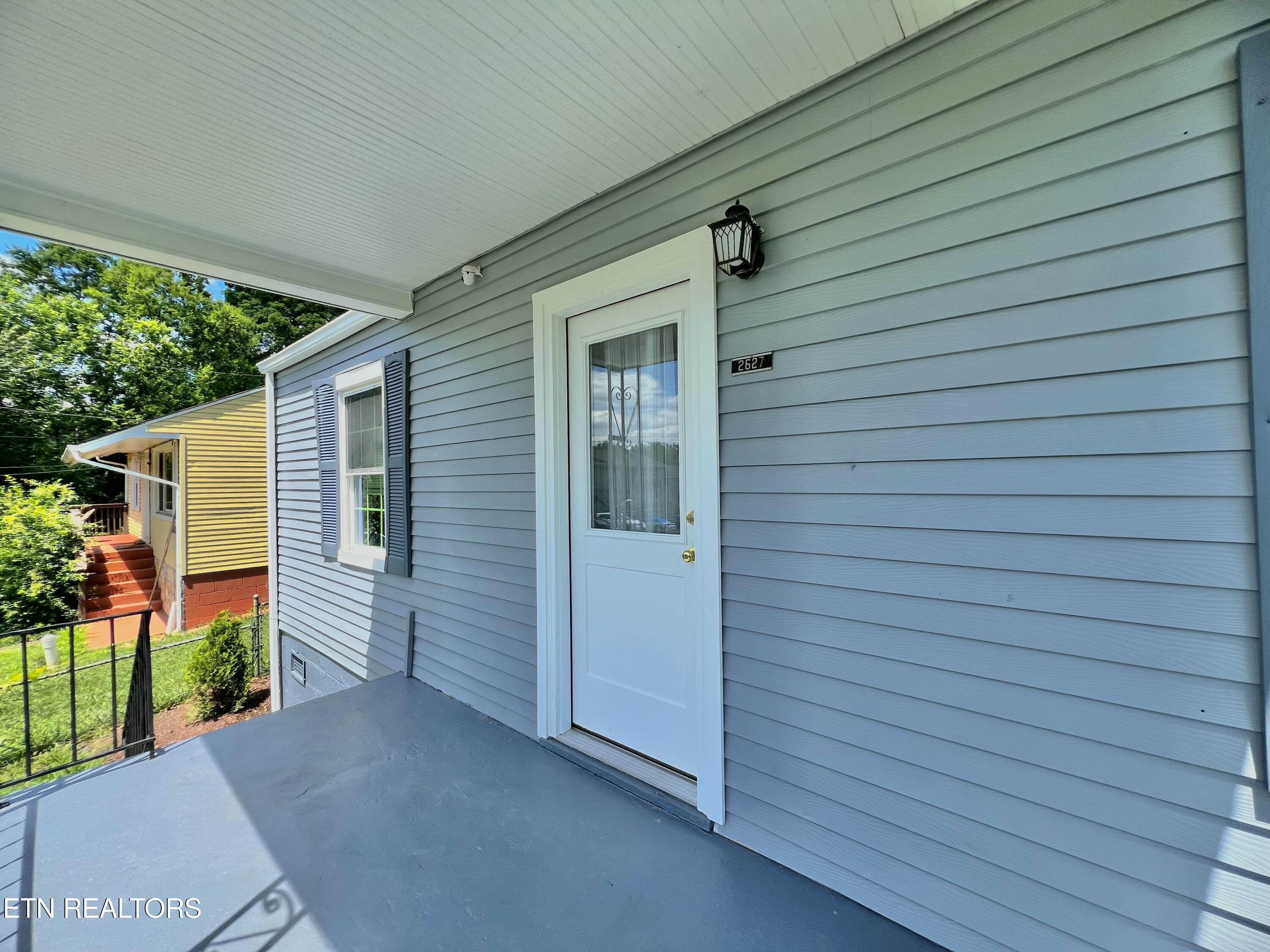 2627 Larkwood Lane Knoxville TN 37921