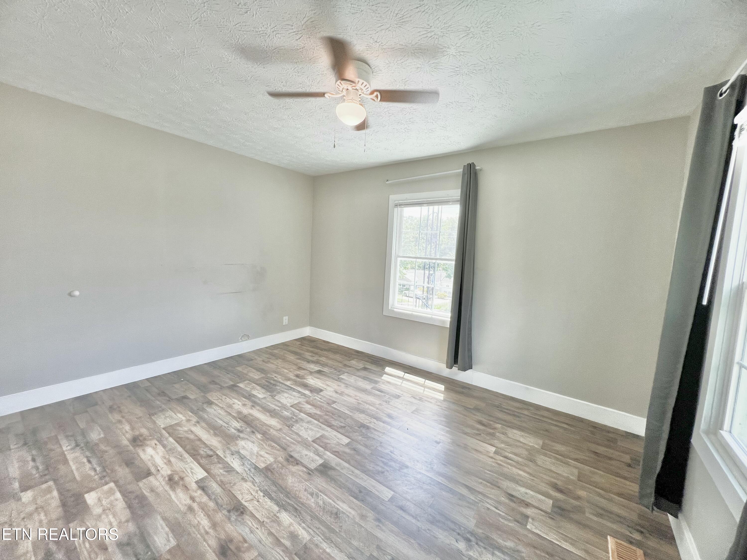 2627 Larkwood Lane Knoxville TN 37921