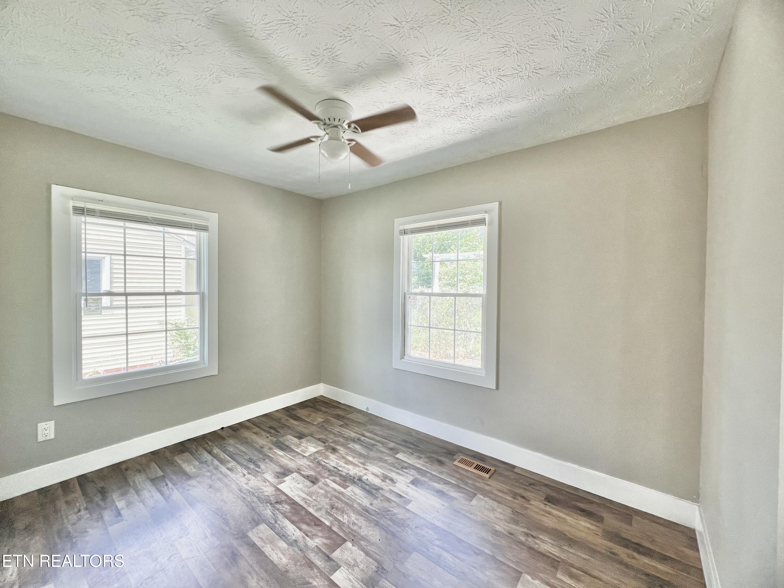 2627 Larkwood Lane Knoxville TN 37921