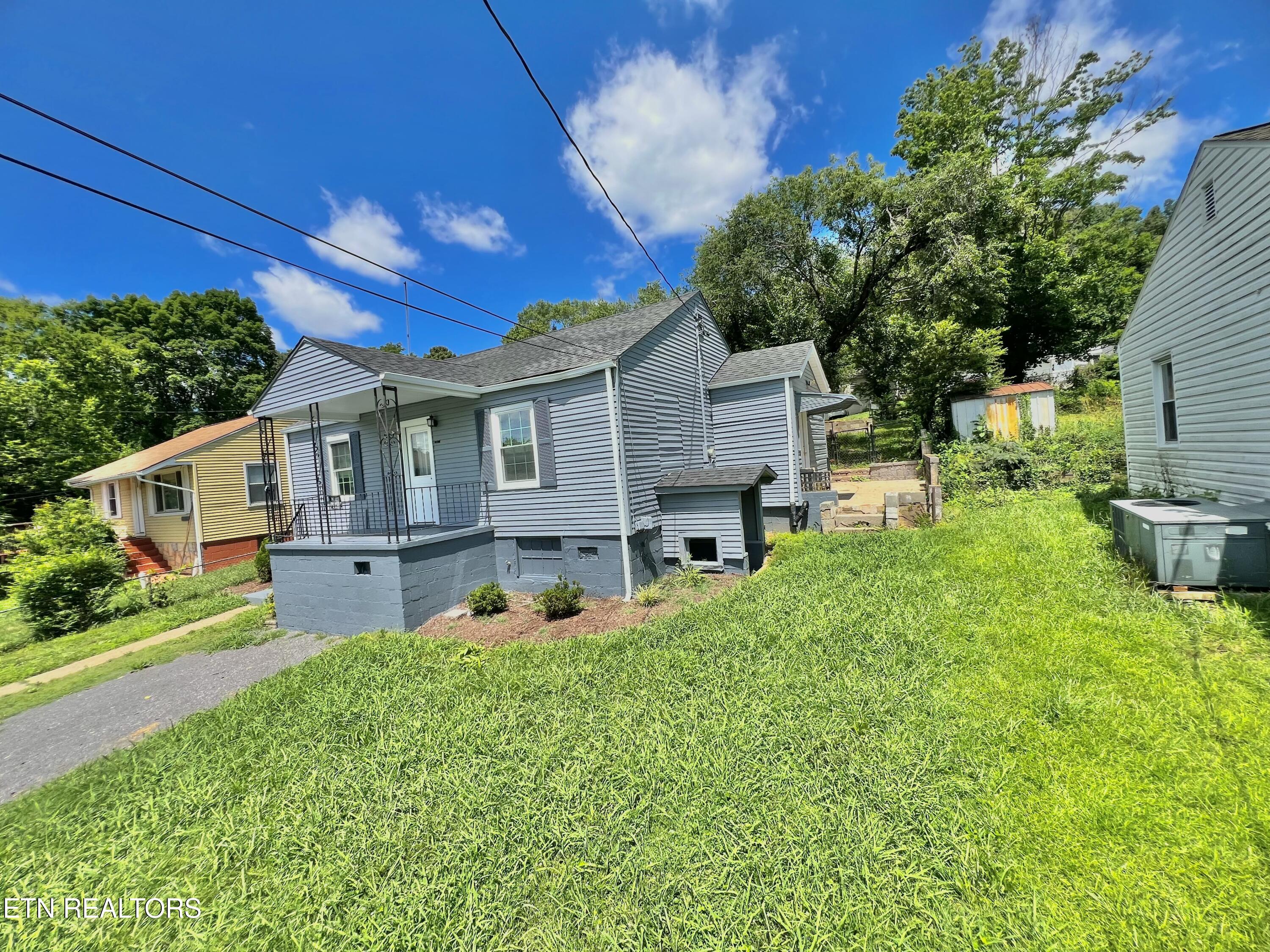 2627 Larkwood Lane Knoxville TN 37921