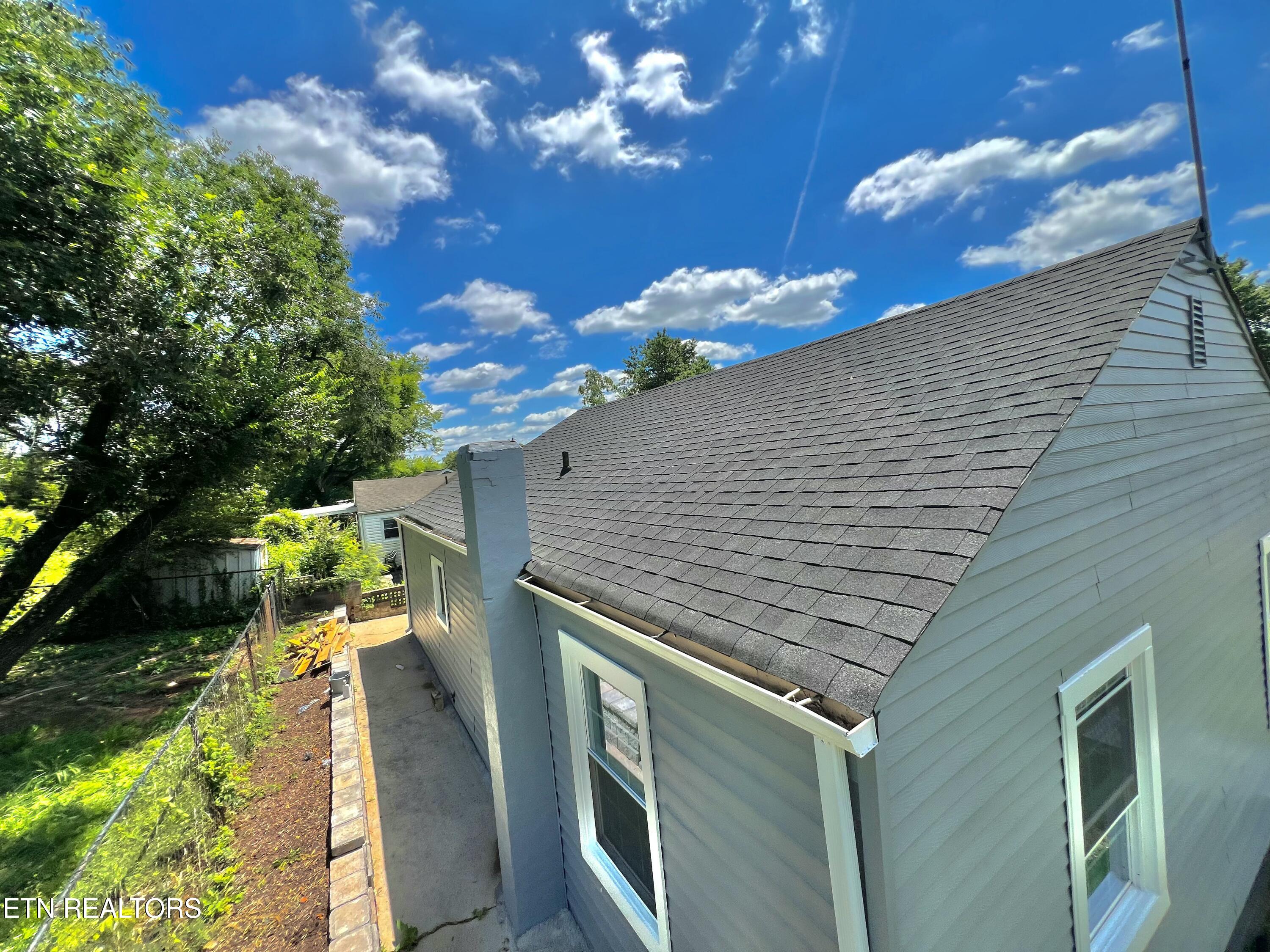 2627 Larkwood Lane Knoxville TN 37921