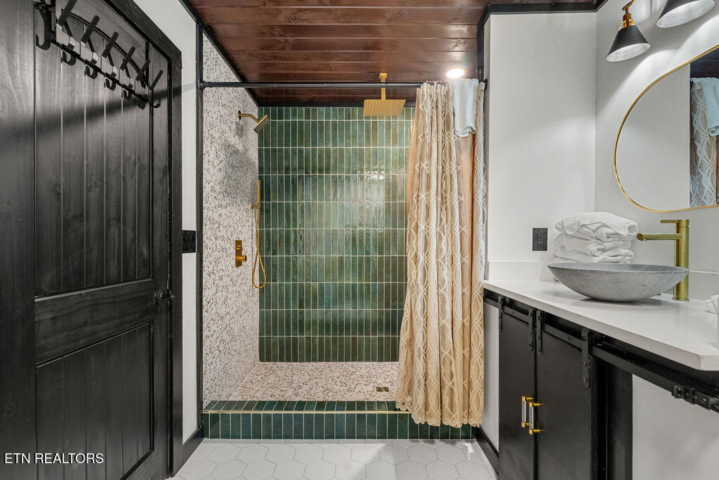 915 Stans Road Gatlinburg TN 37738