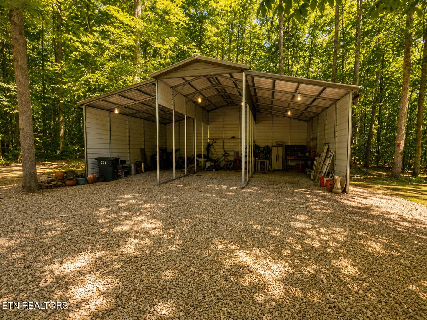 737 Edd Linder Road Jamestown TN 38556