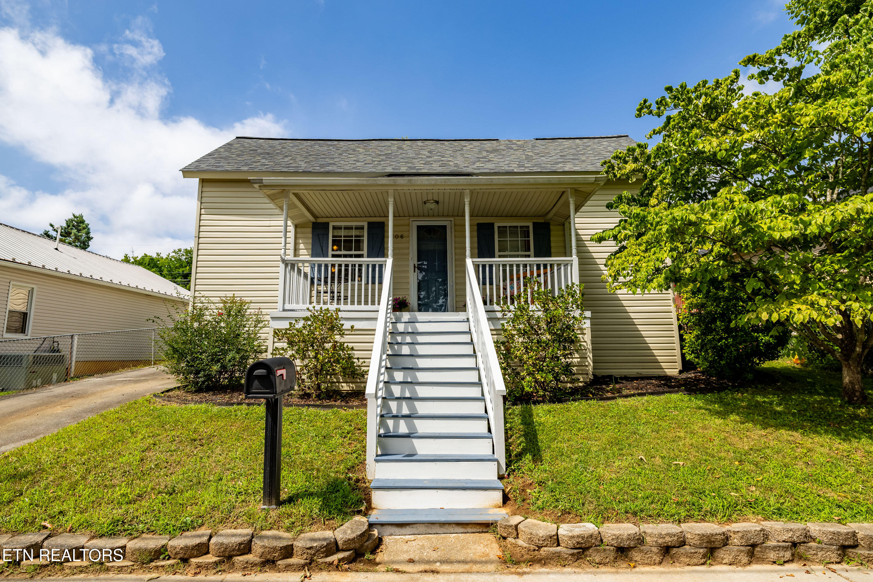 706 N C Street Lenoir City TN 37771