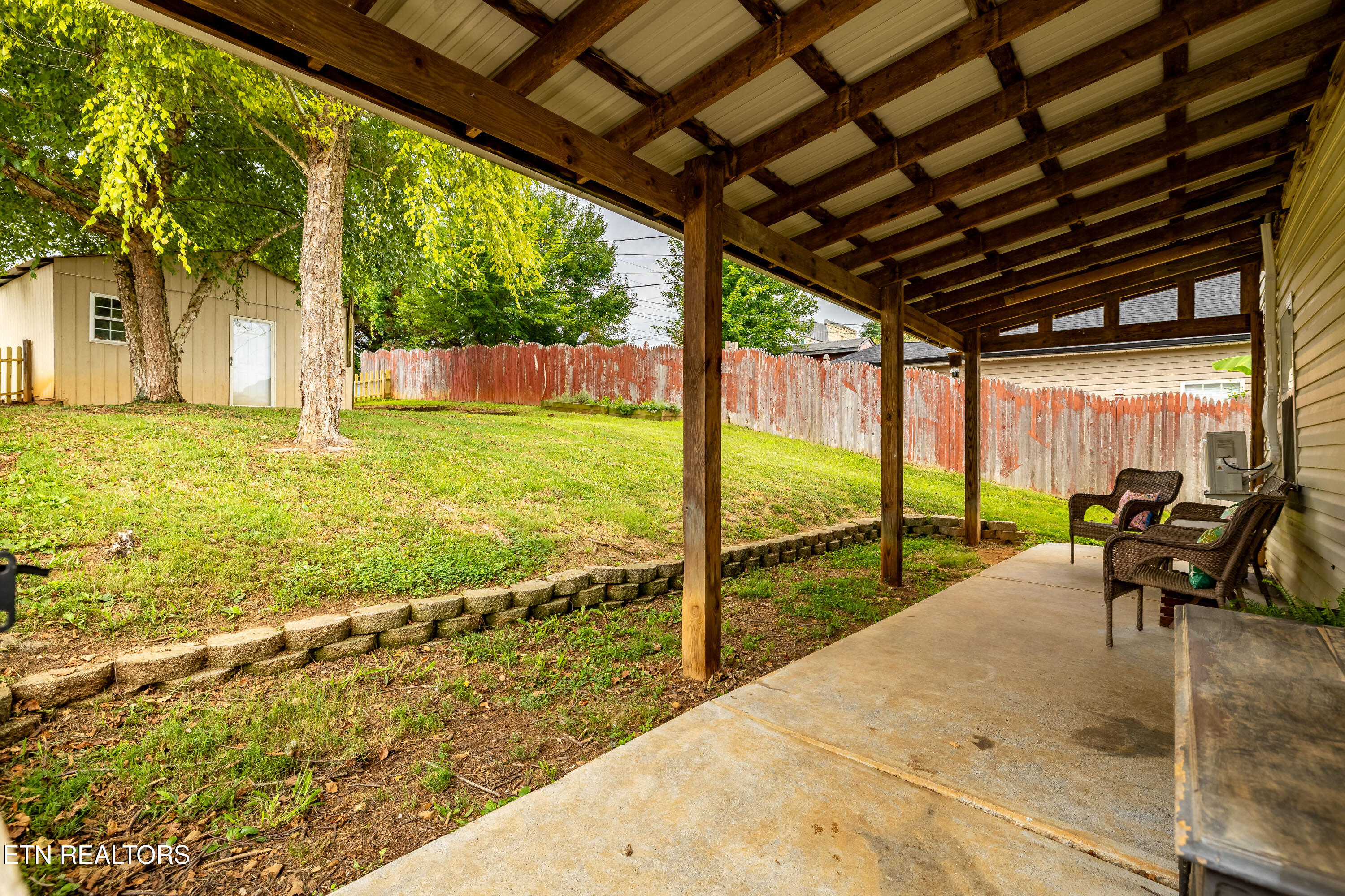 706 N C Street Lenoir City TN 37771