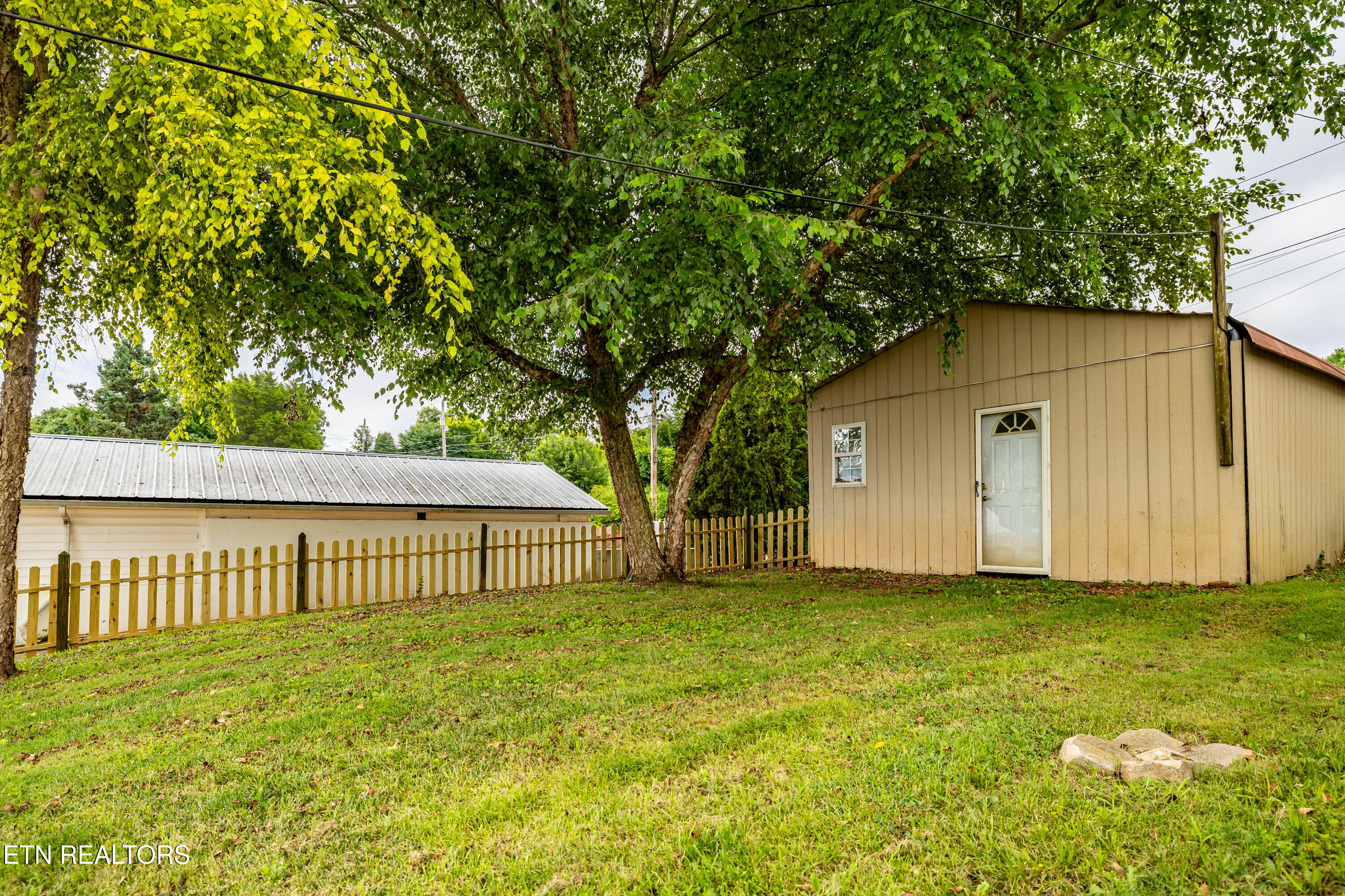 706 N C Street Lenoir City TN 37771