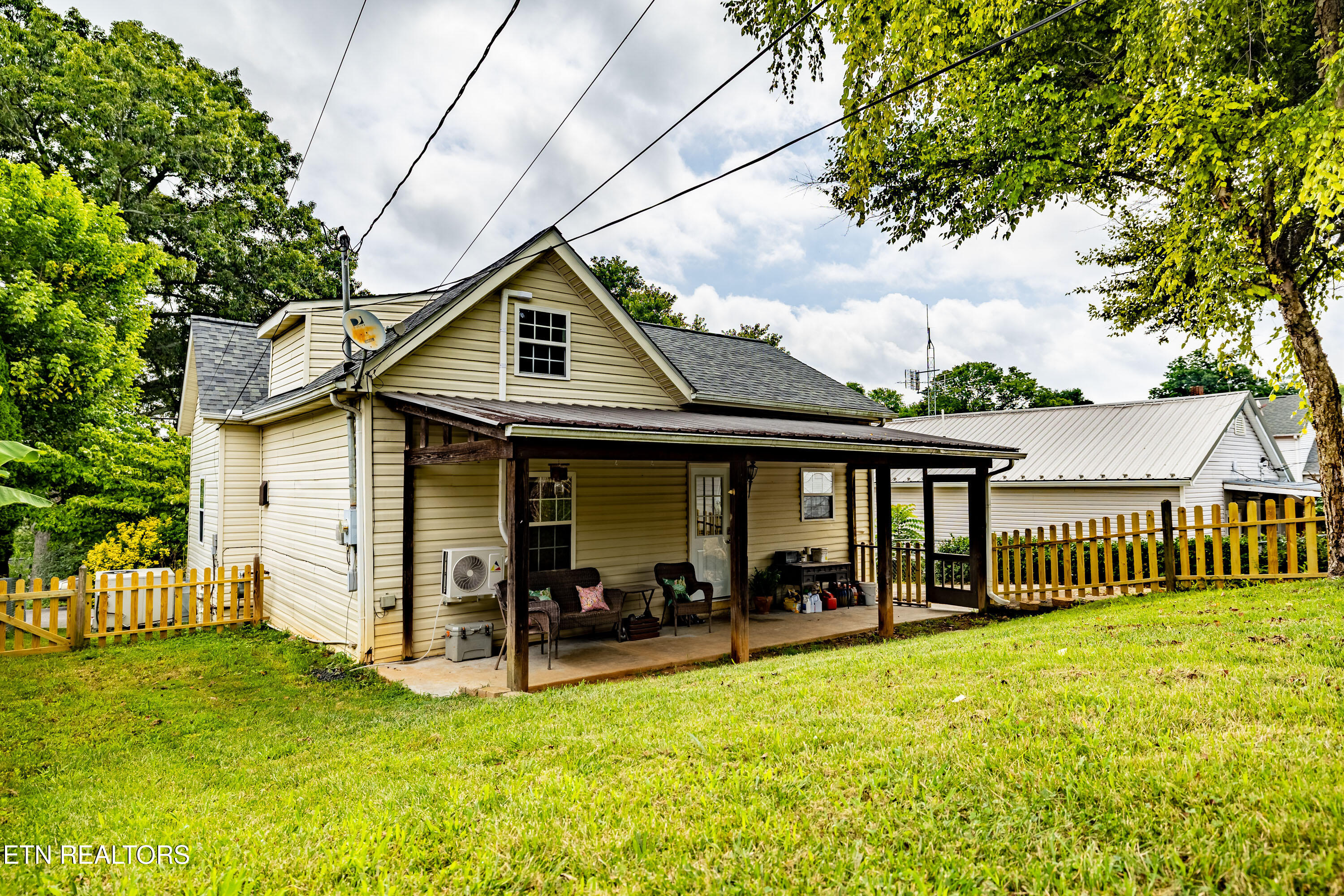 706 N C Street Lenoir City TN 37771