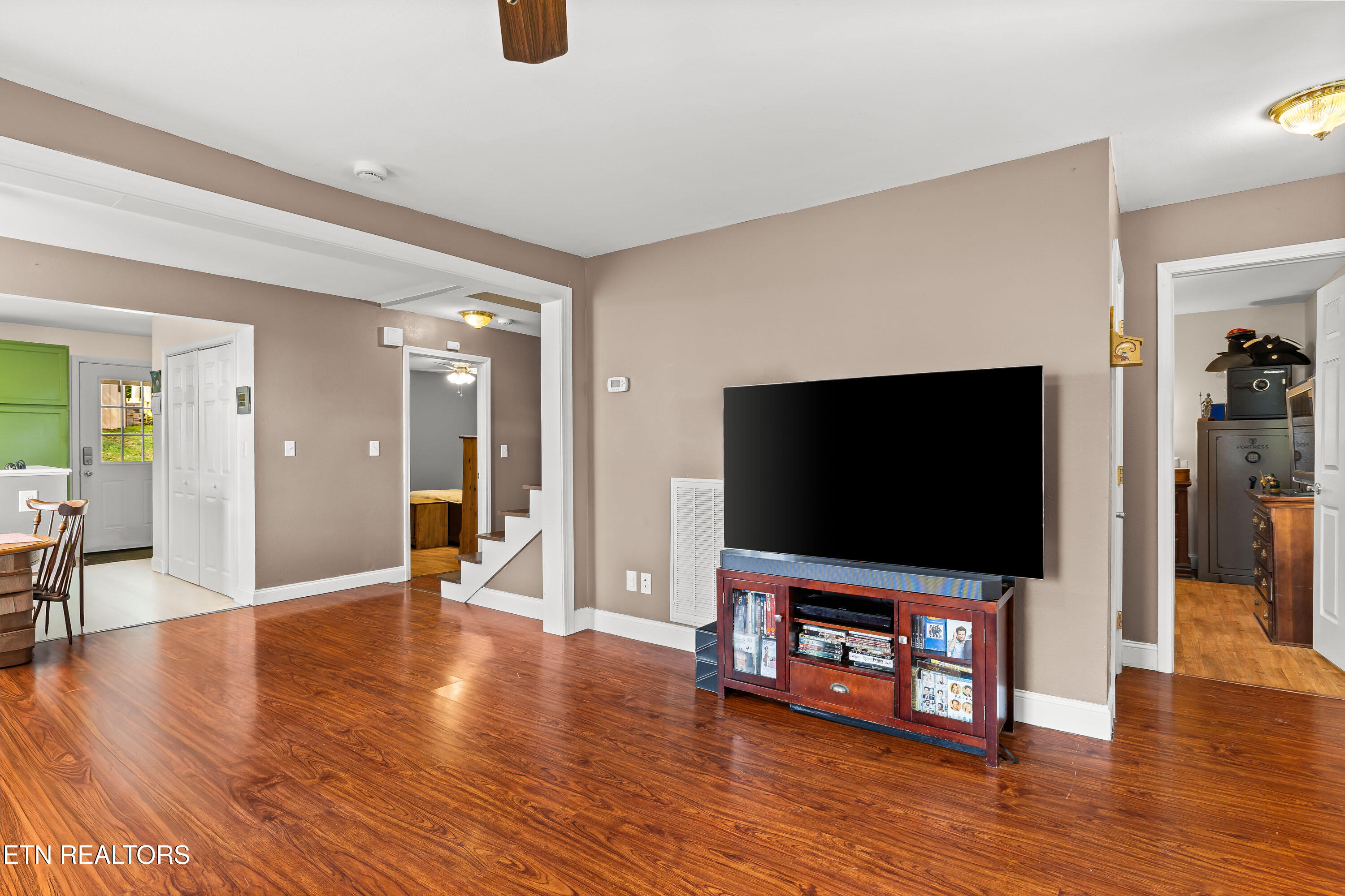 706 N C Street Lenoir City TN 37771