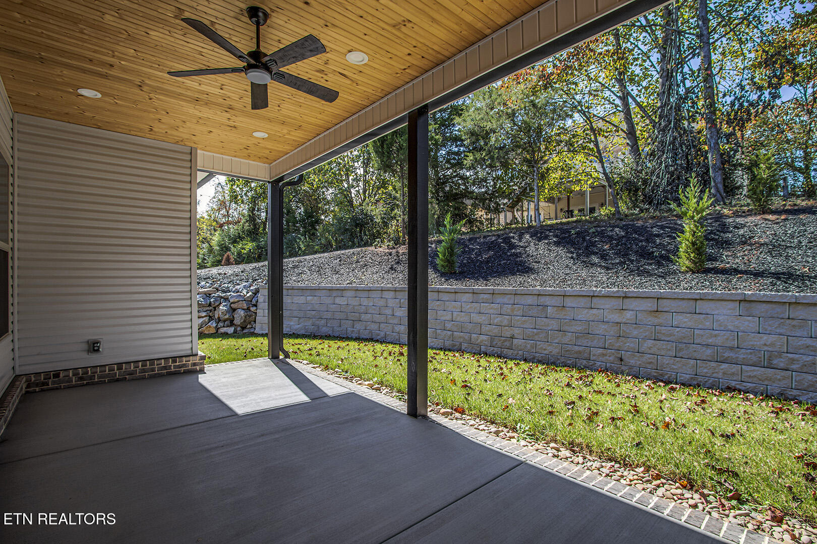 115 Oonoga Way Loudon TN 37774