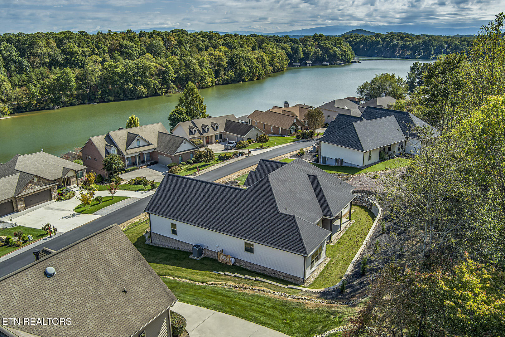 115 Oonoga Way Loudon TN 37774