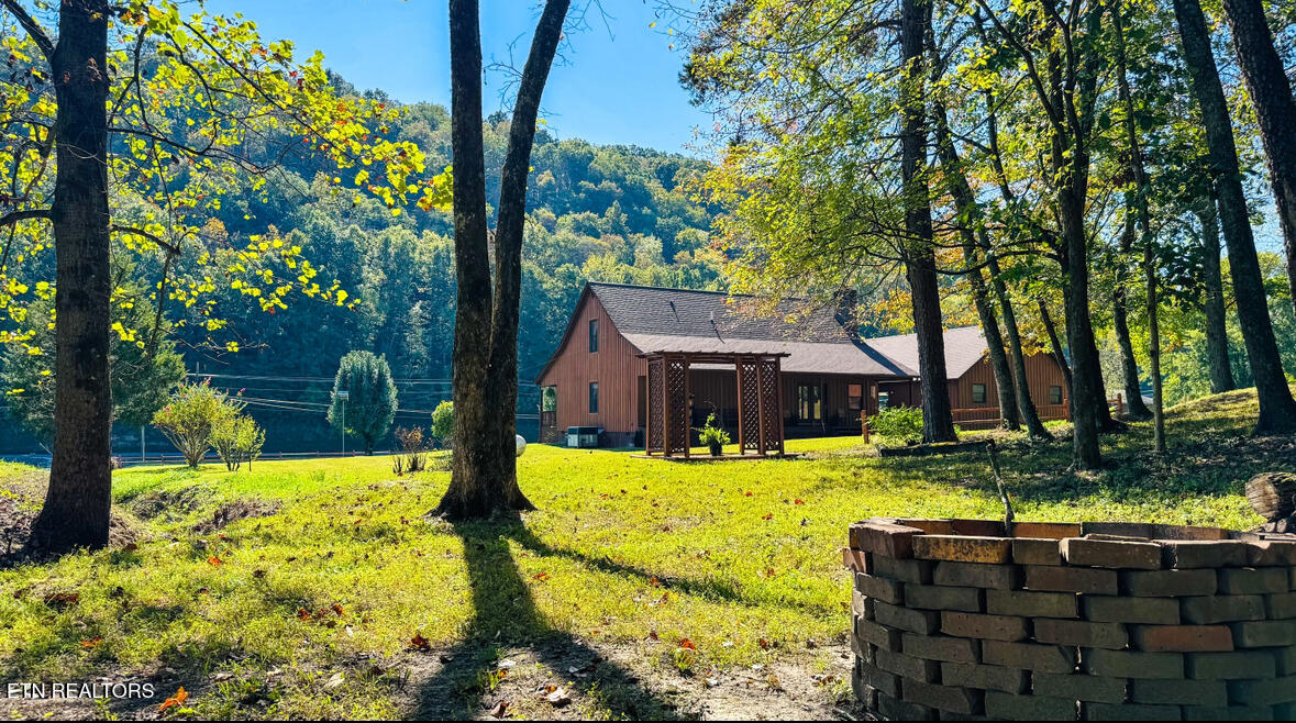 212 Granite Road Clinton TN 37716