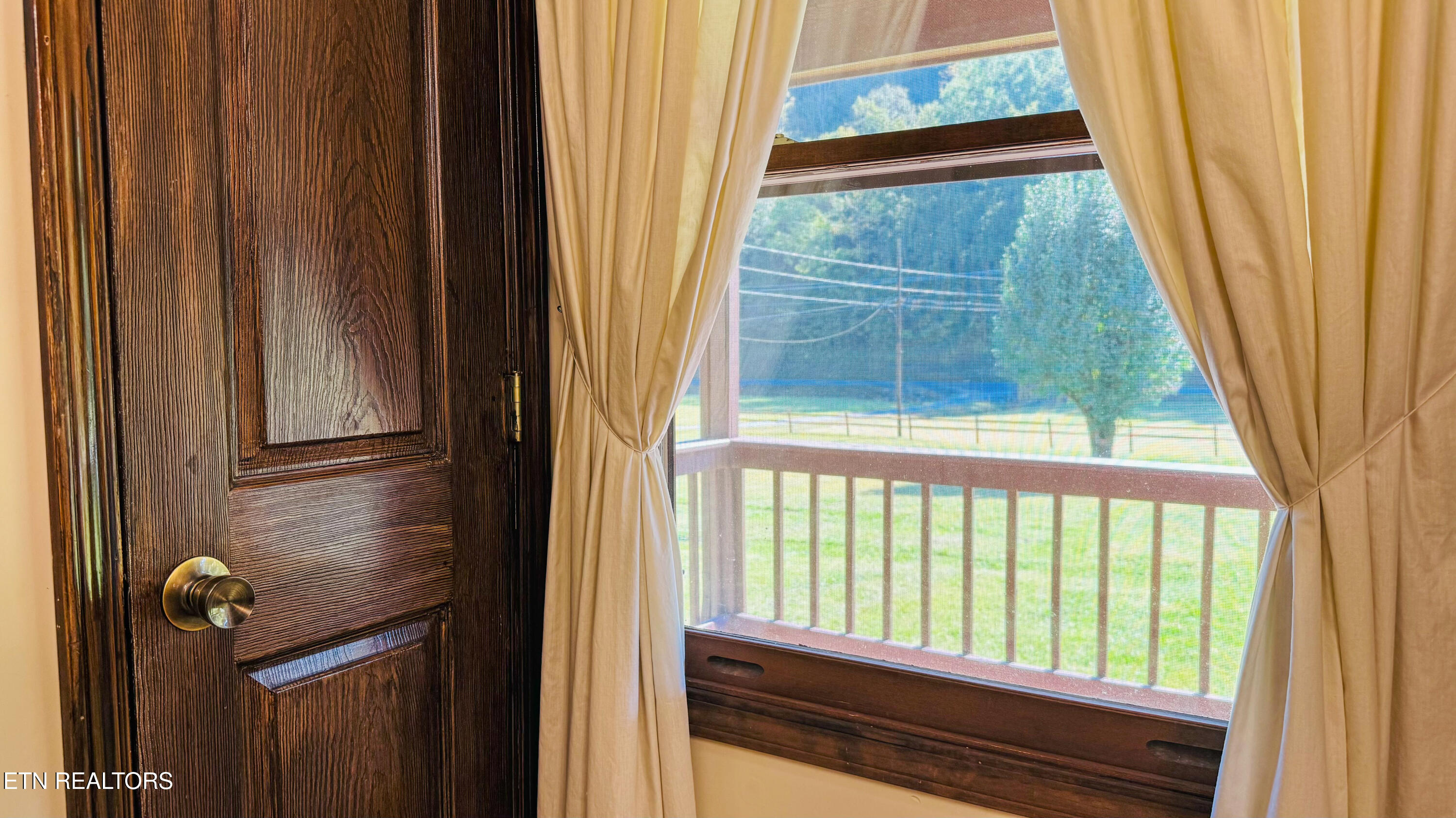 212 Granite Road Clinton TN 37716