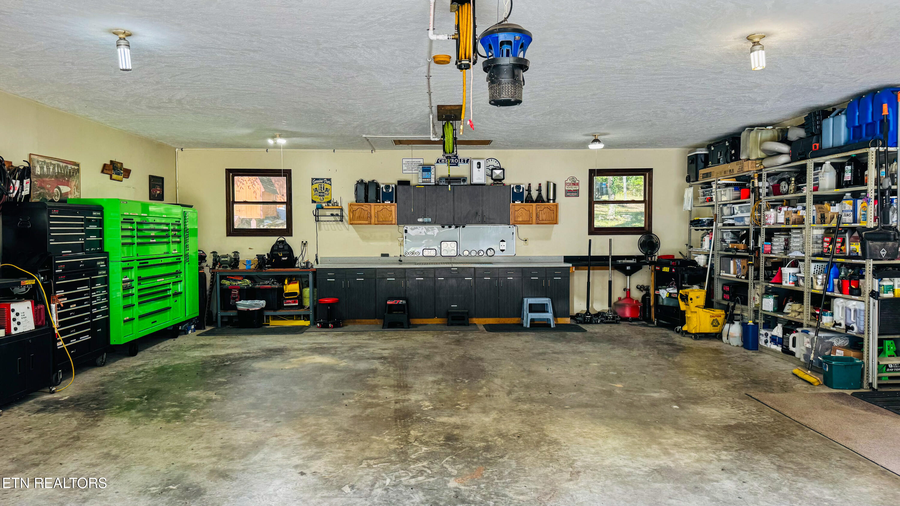 212 Granite Road Clinton TN 37716