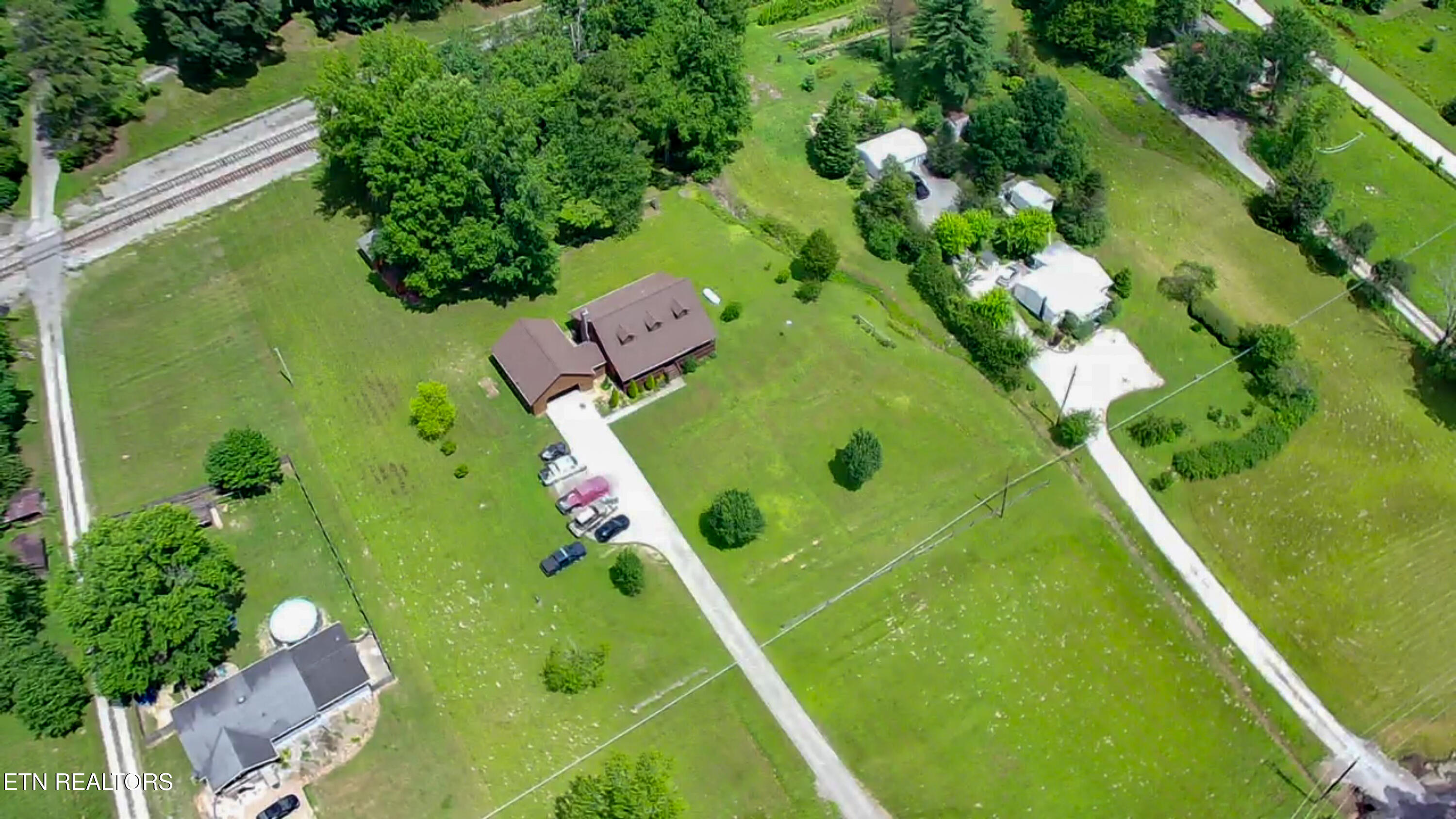 212 Granite Road Clinton TN 37716