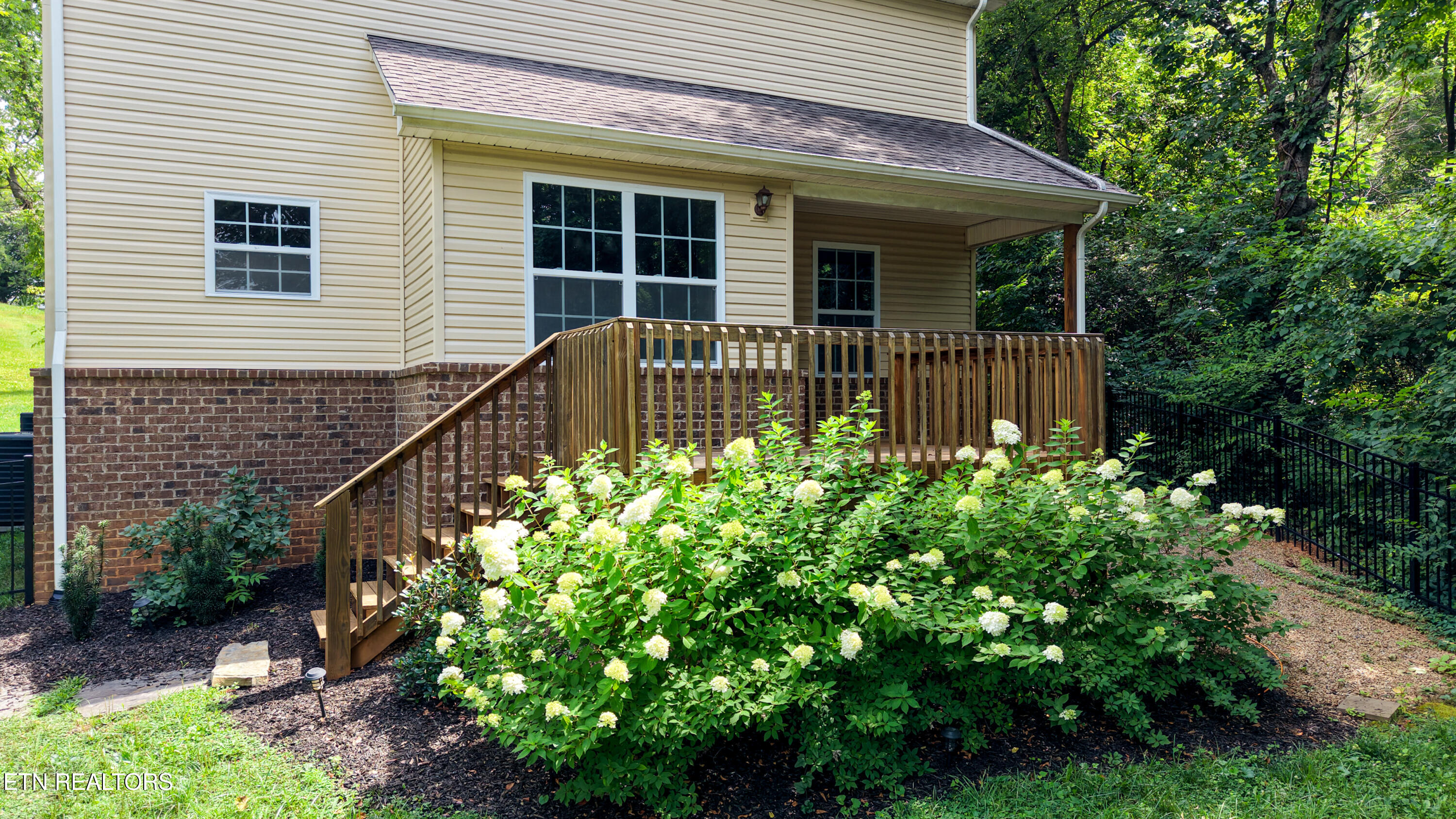327 Brown School Road Maryville TN 37804