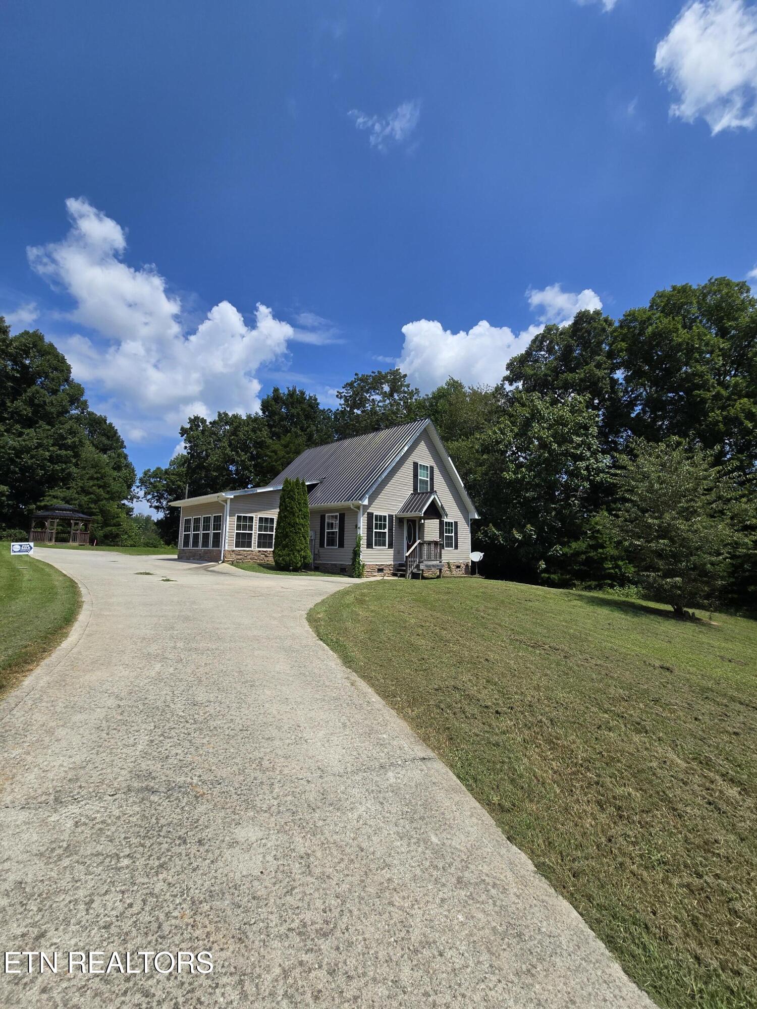 2049 Highway 322 E Sweetwater TN 37874