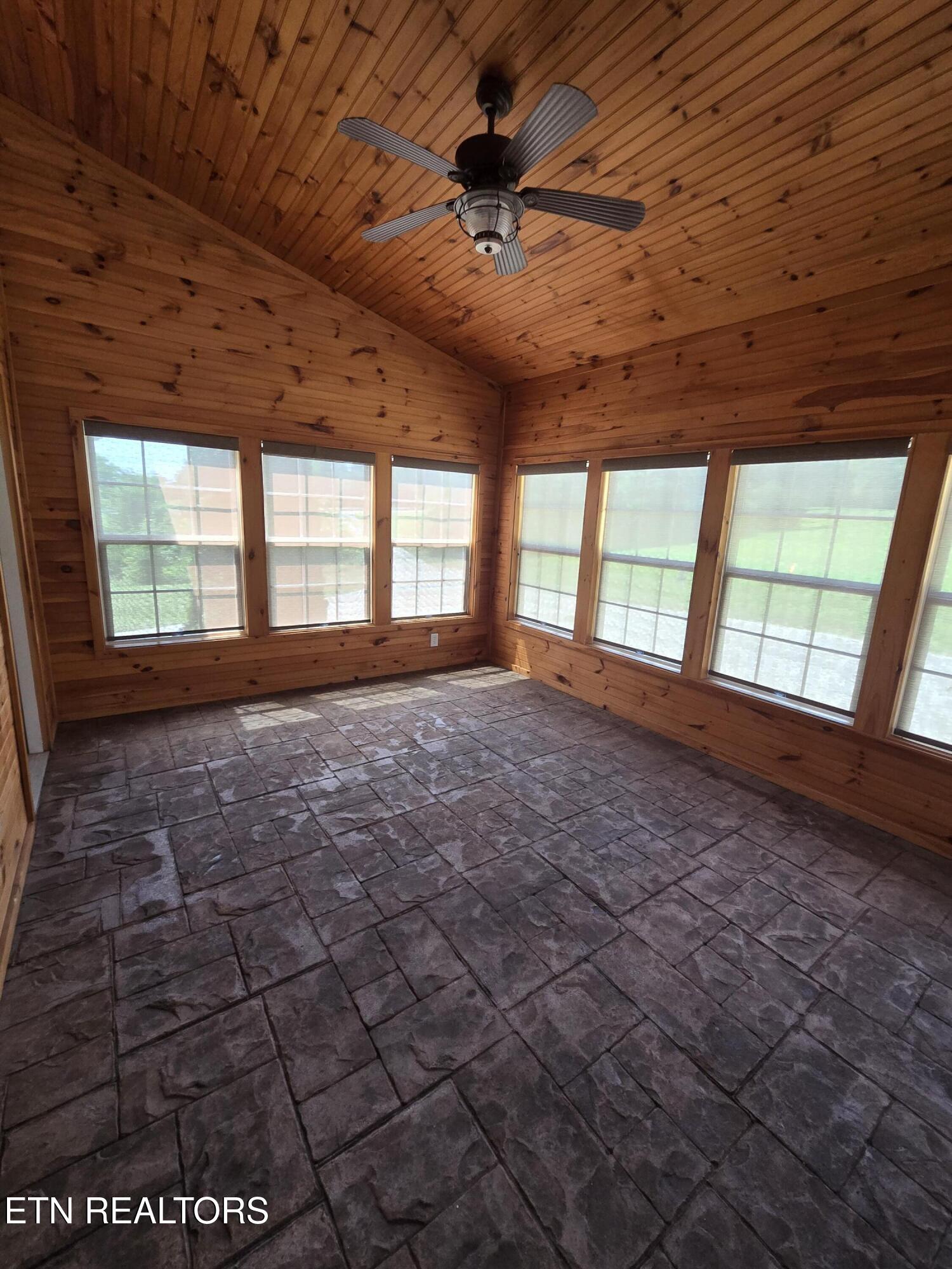 2049 Highway 322 E Sweetwater TN 37874