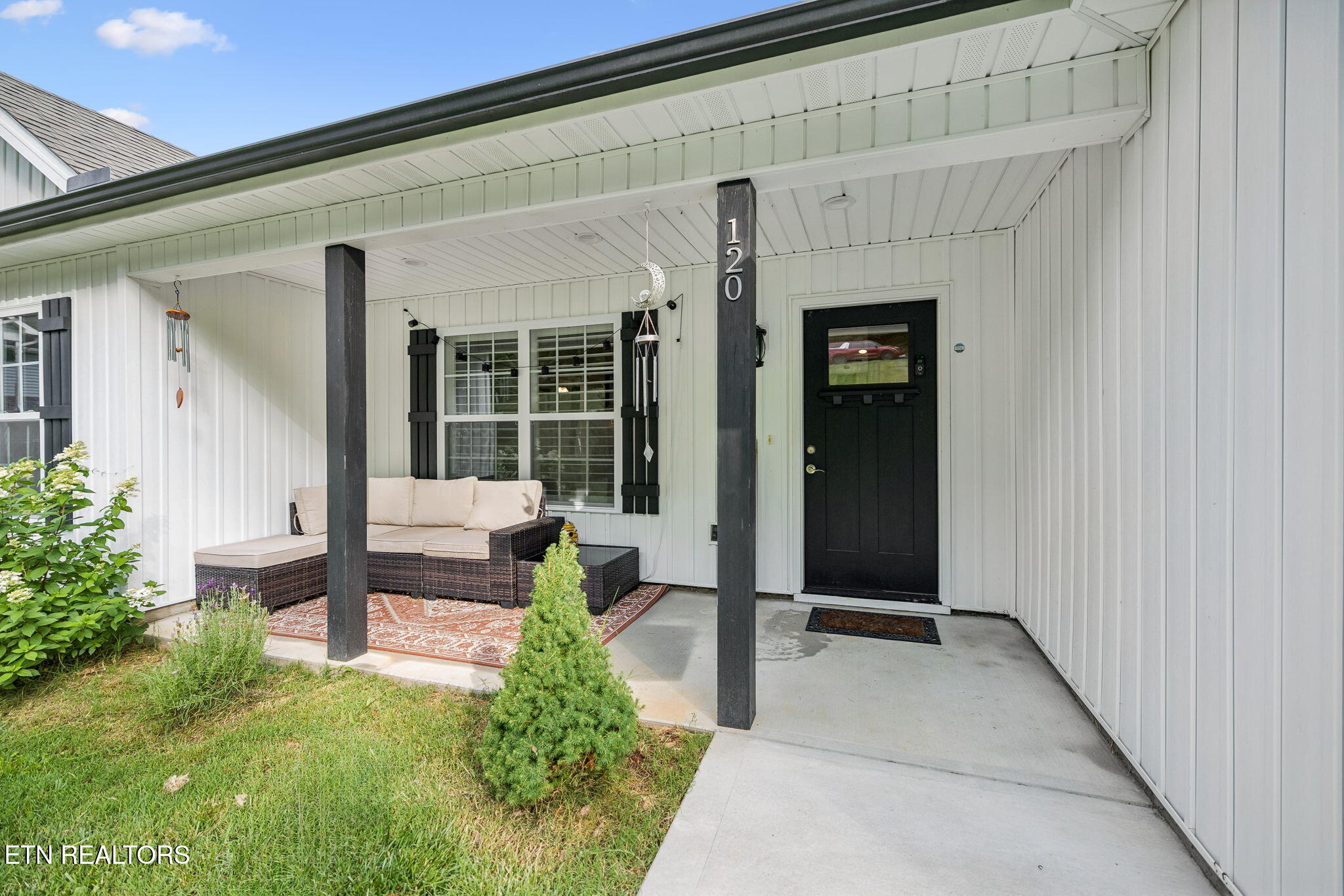 120 Breezewood Circle Clinton TN 37716