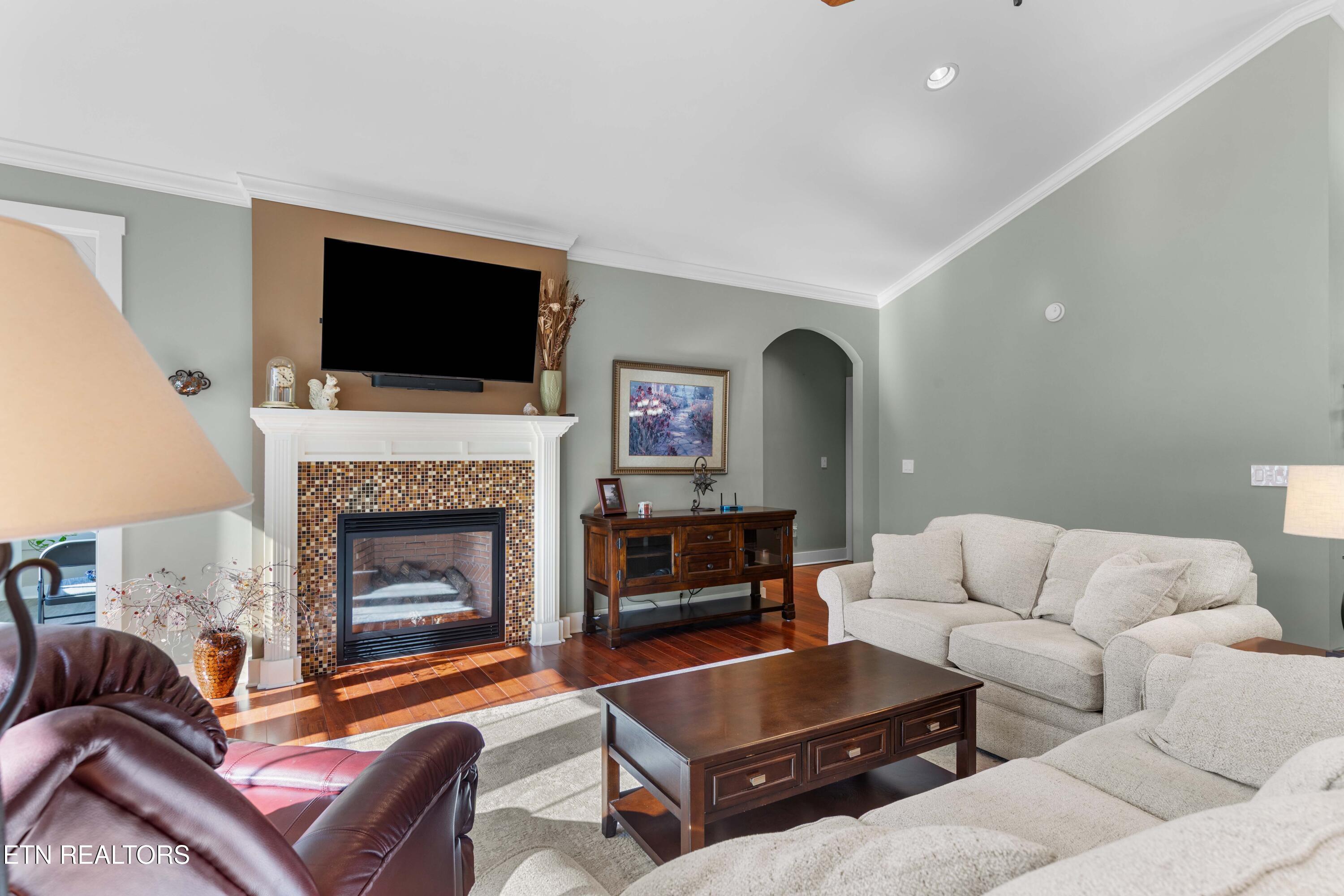 180 E Shore Drive Rockwood TN 37854