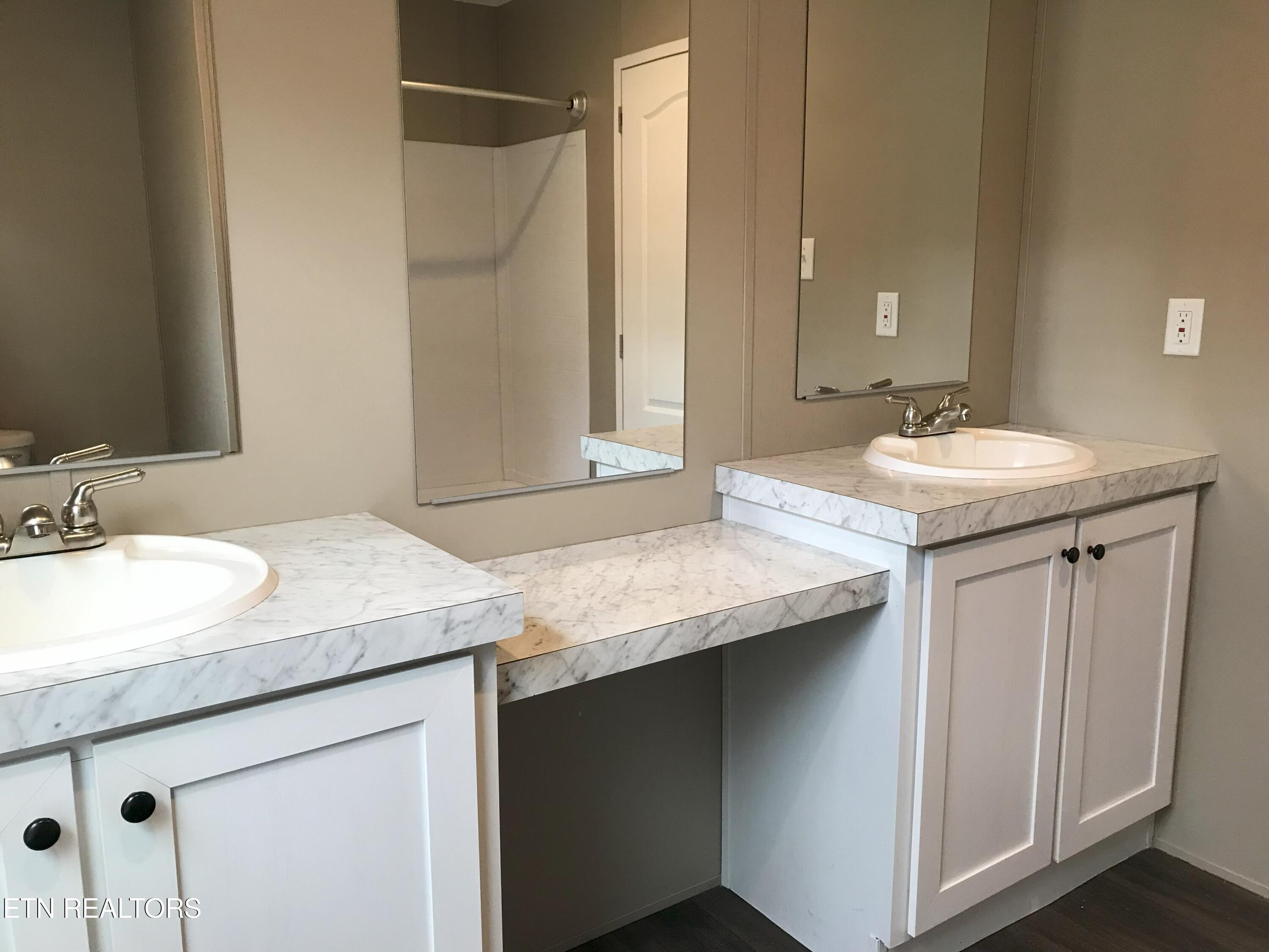 213 Aspen Drive Harriman TN 37748