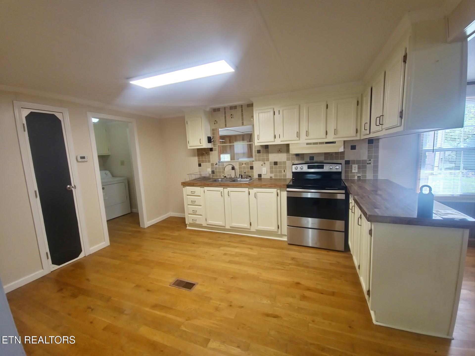 43 Cedar Lane Crab Orchard TN 37723