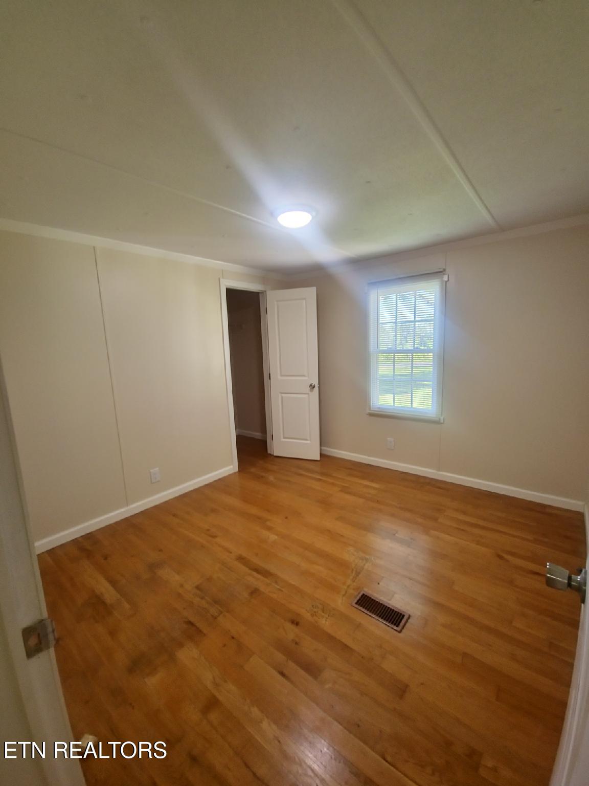 43 Cedar Lane Crab Orchard TN 37723