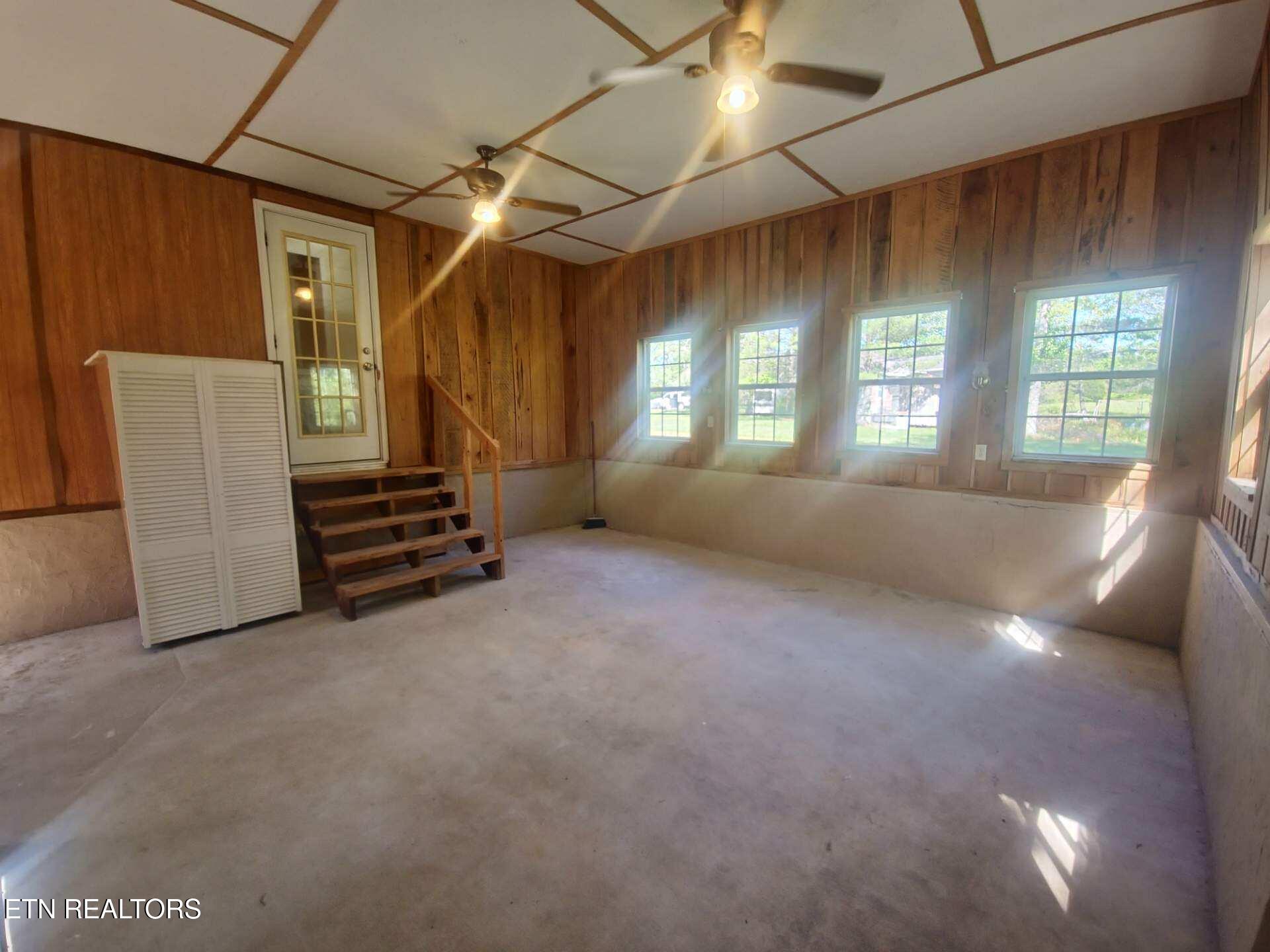 43 Cedar Lane Crab Orchard TN 37723