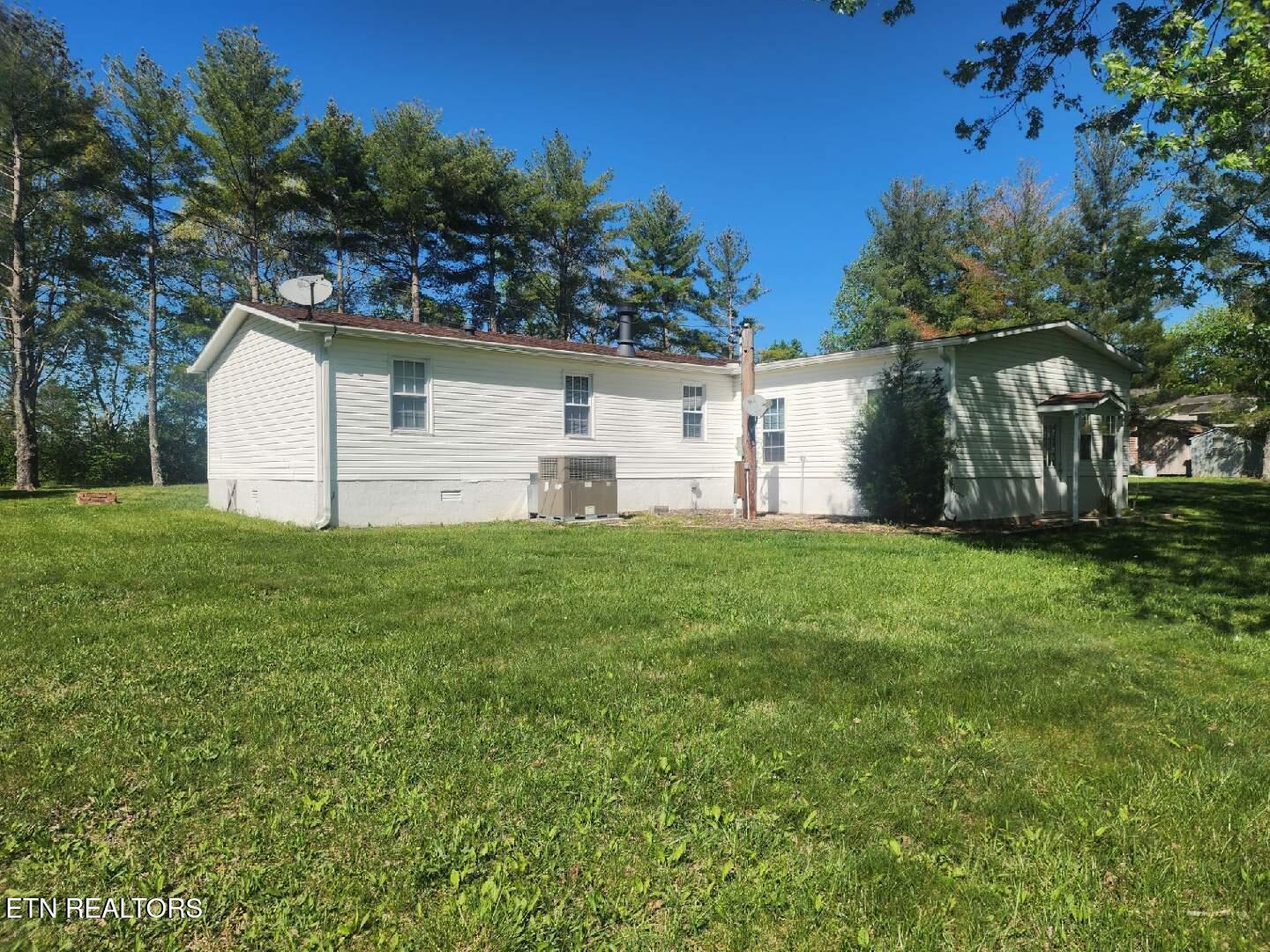 43 Cedar Lane Crab Orchard TN 37723