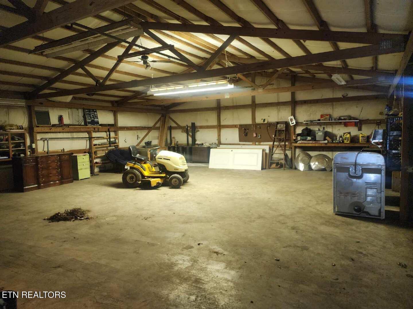 43 Cedar Lane Crab Orchard TN 37723