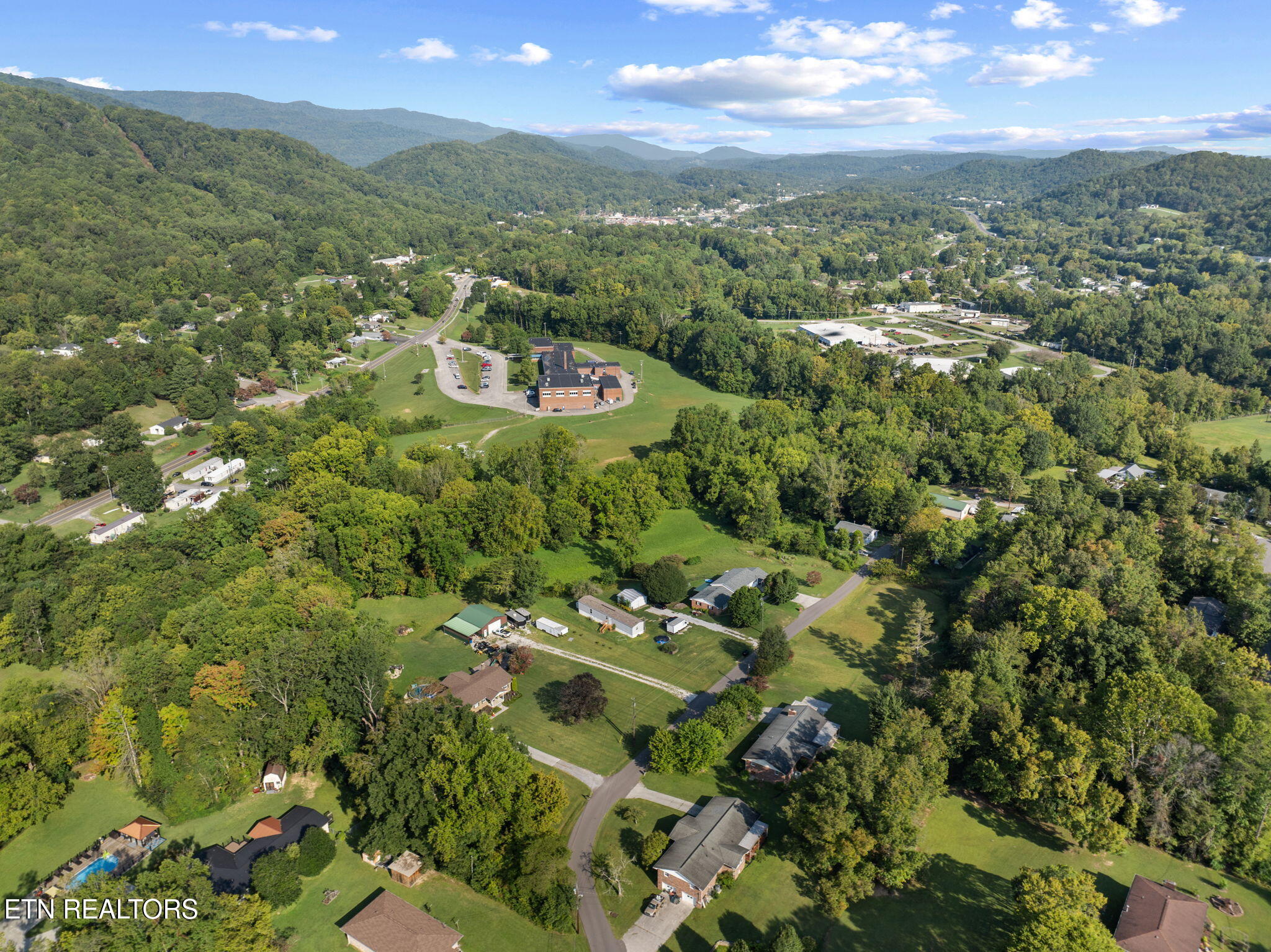 130 Carden Lane Rocky Top TN 37769