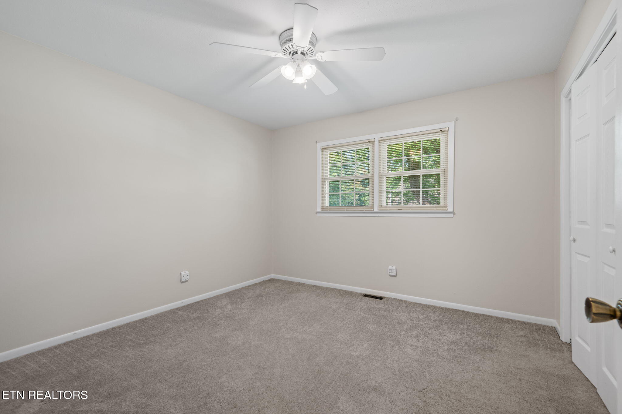 130 Carden Lane Rocky Top TN 37769
