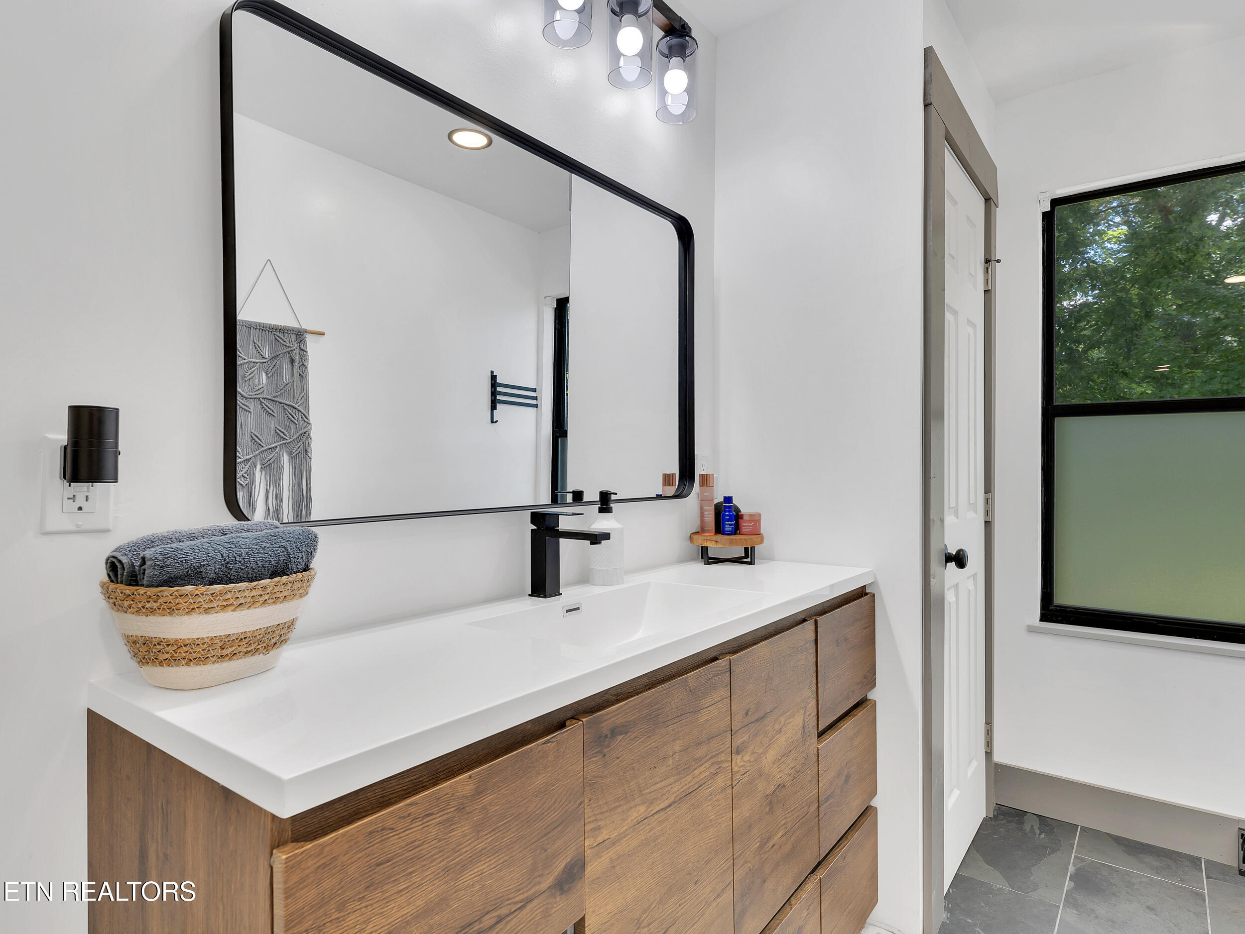 7514 Rivertrace Boulevard Knoxville TN 37920