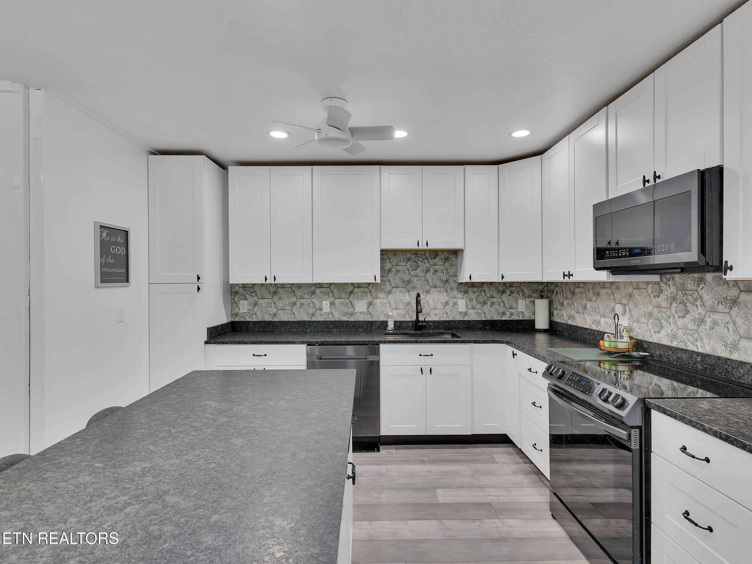 7514 Rivertrace Boulevard Knoxville TN 37920