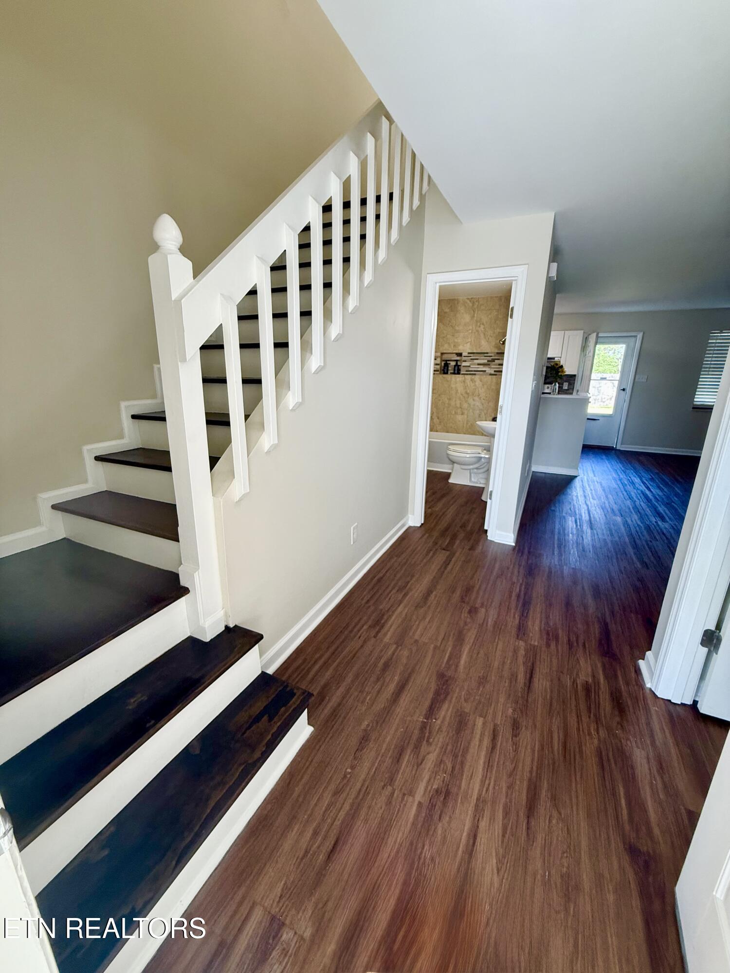 2036 Countryhill Lane Knoxville TN 37923