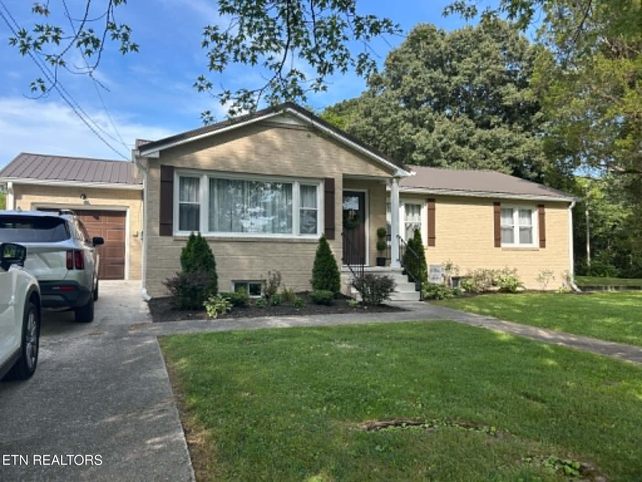 817 Lawnville Road Kingston TN 37763