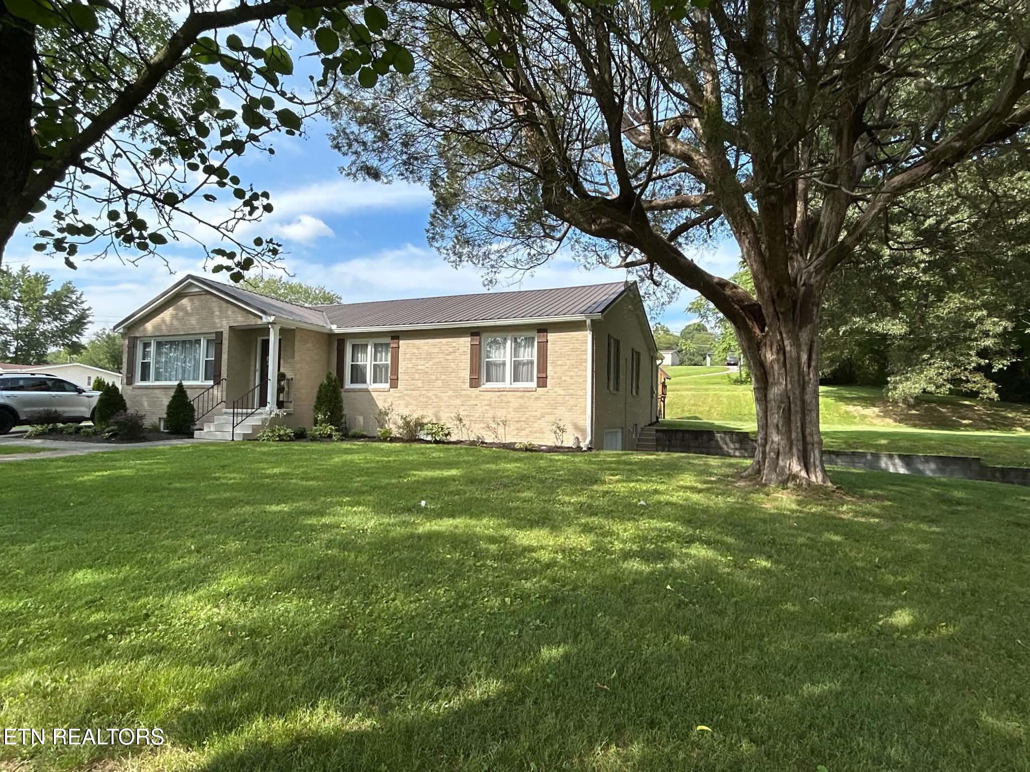 817 Lawnville Road Kingston TN 37763