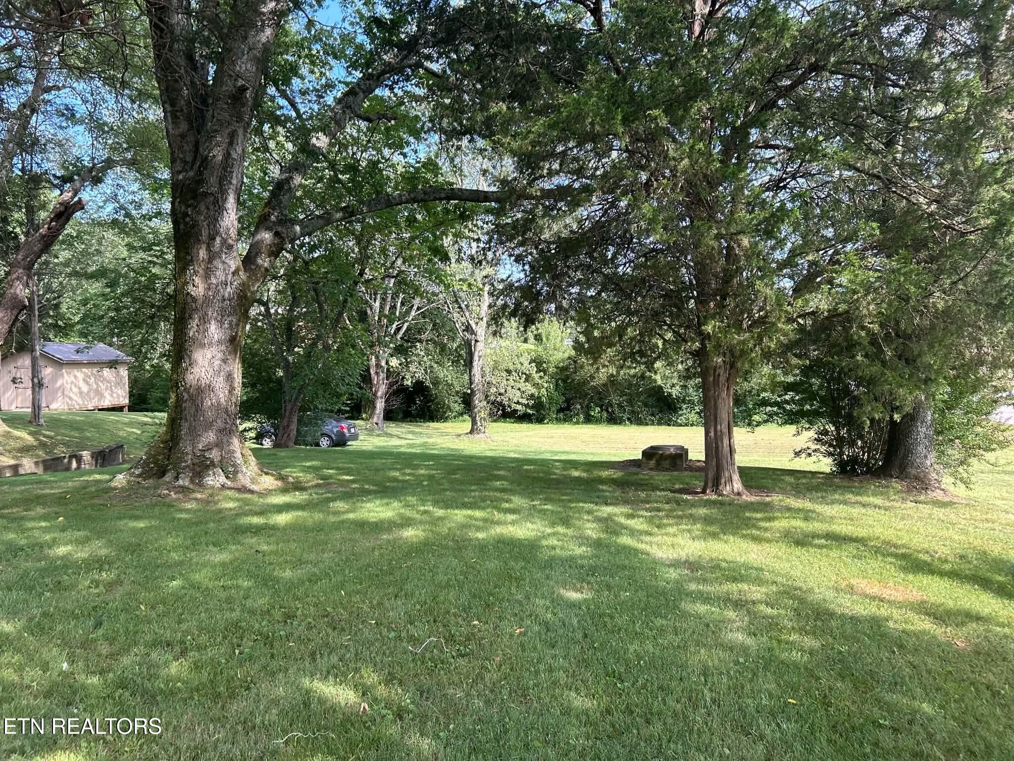 817 Lawnville Road Kingston TN 37763