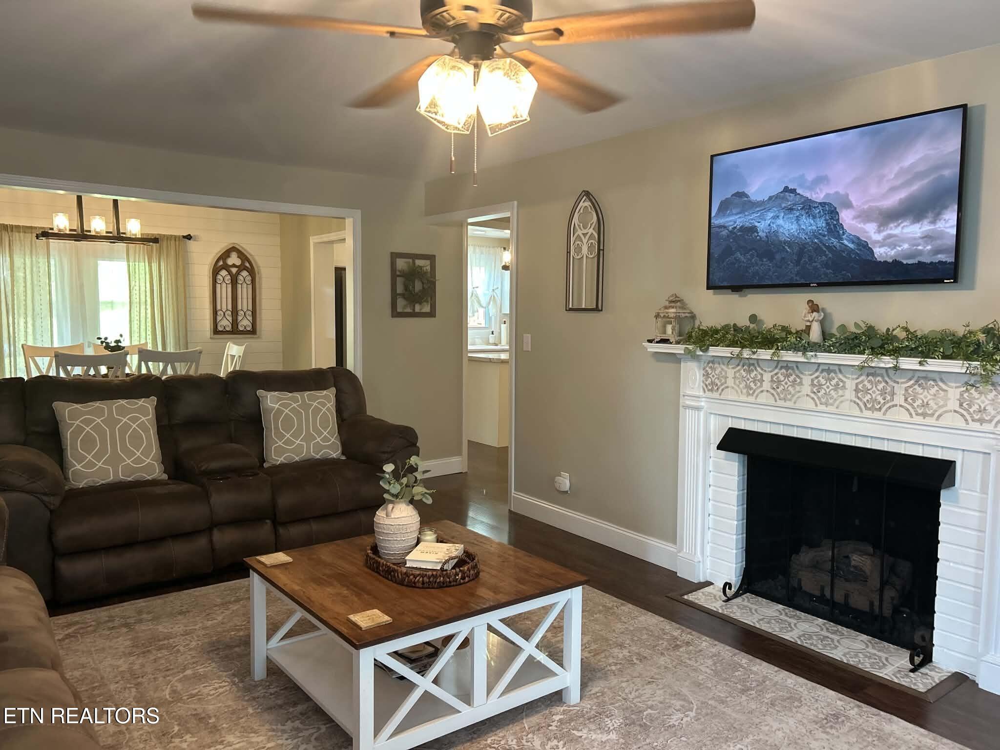 817 Lawnville Road Kingston TN 37763