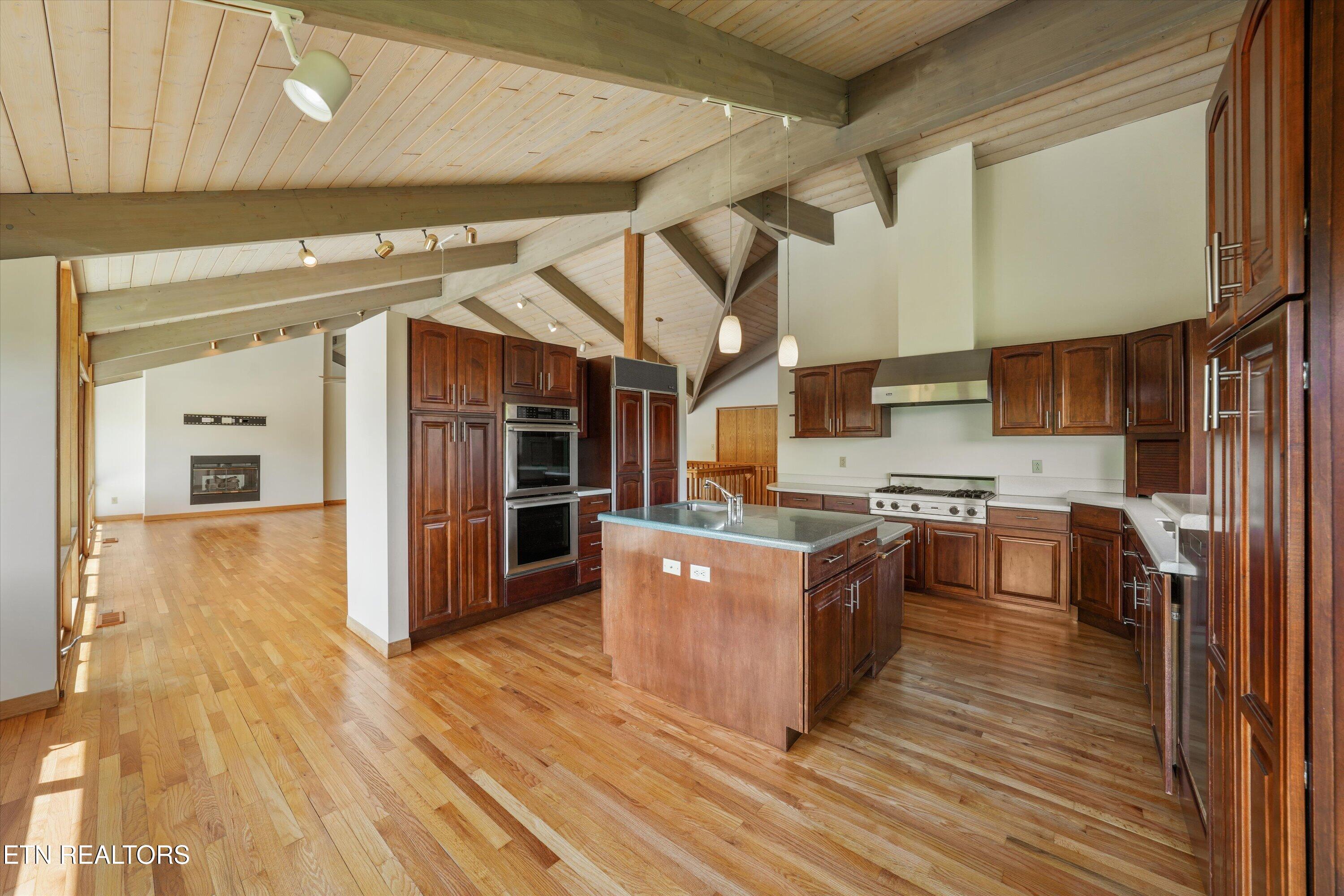 109 Lakeview Place Clinton TN 37716