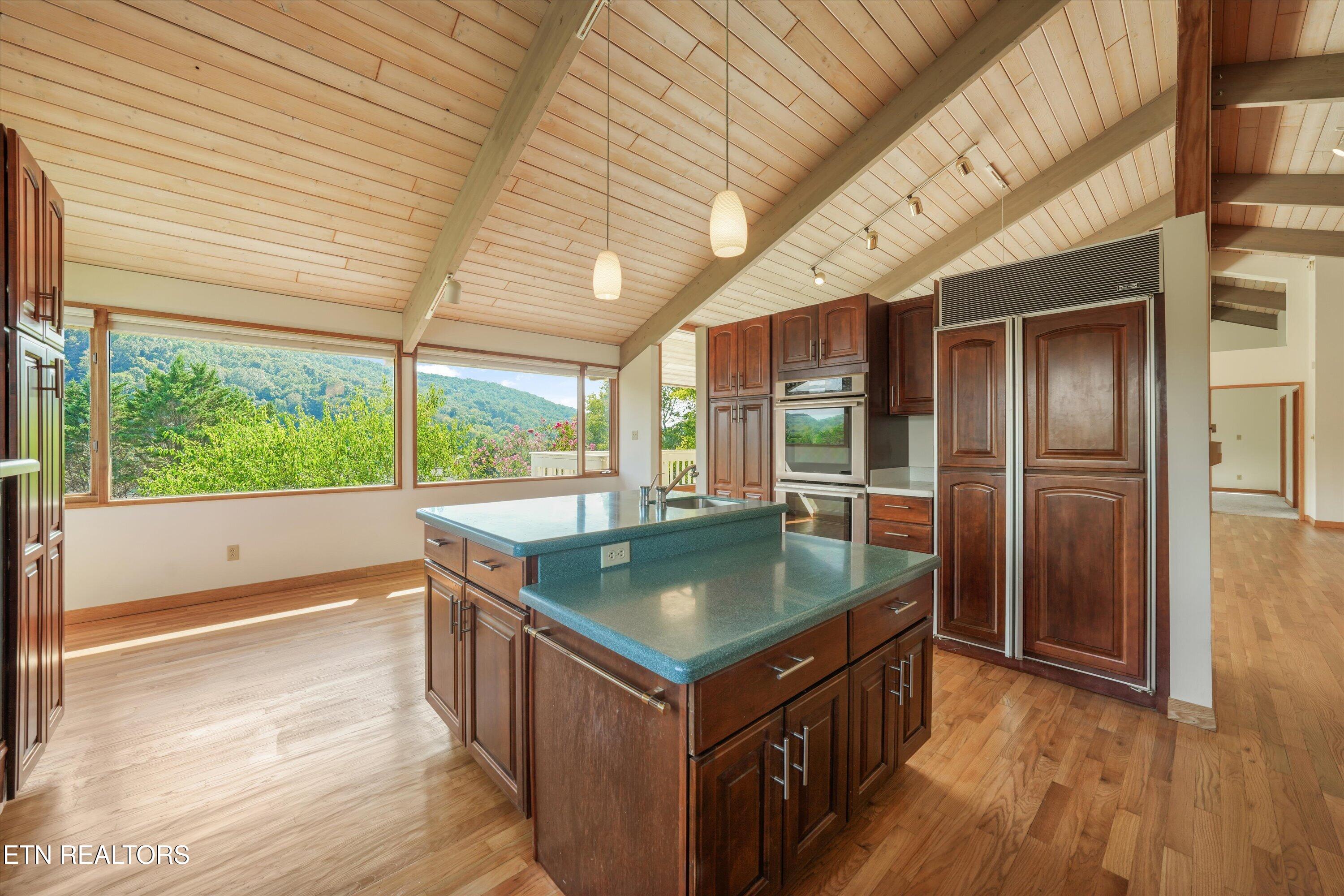 109 Lakeview Place Clinton TN 37716