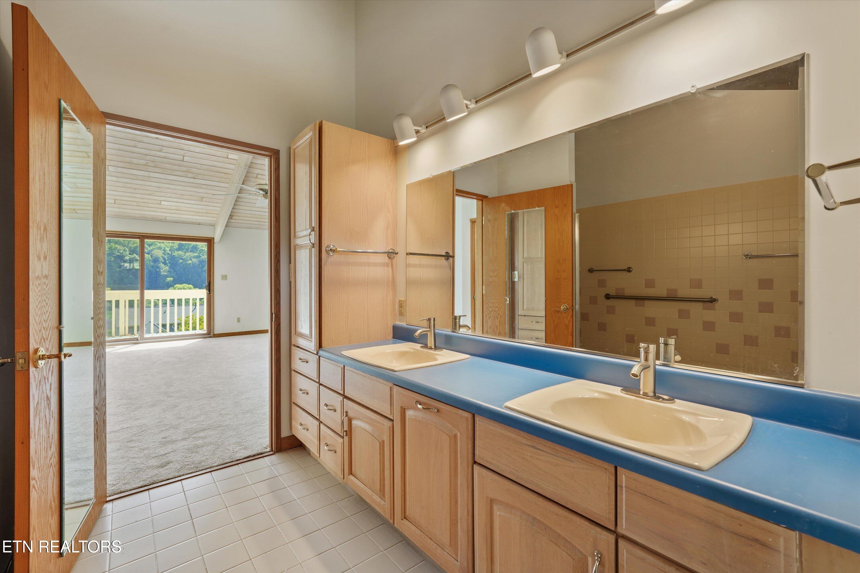 109 Lakeview Place Clinton TN 37716