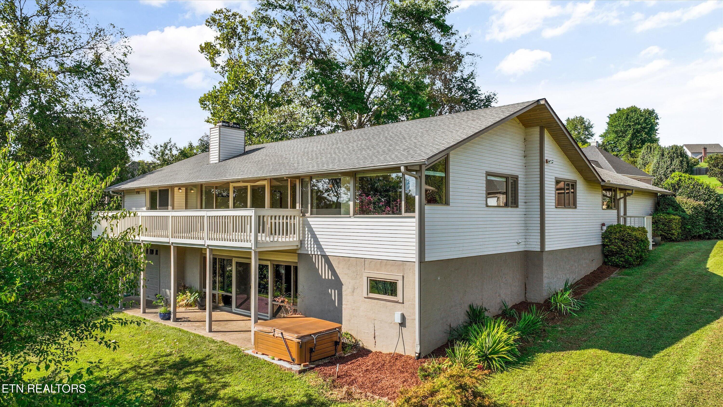 109 Lakeview Place Clinton TN 37716