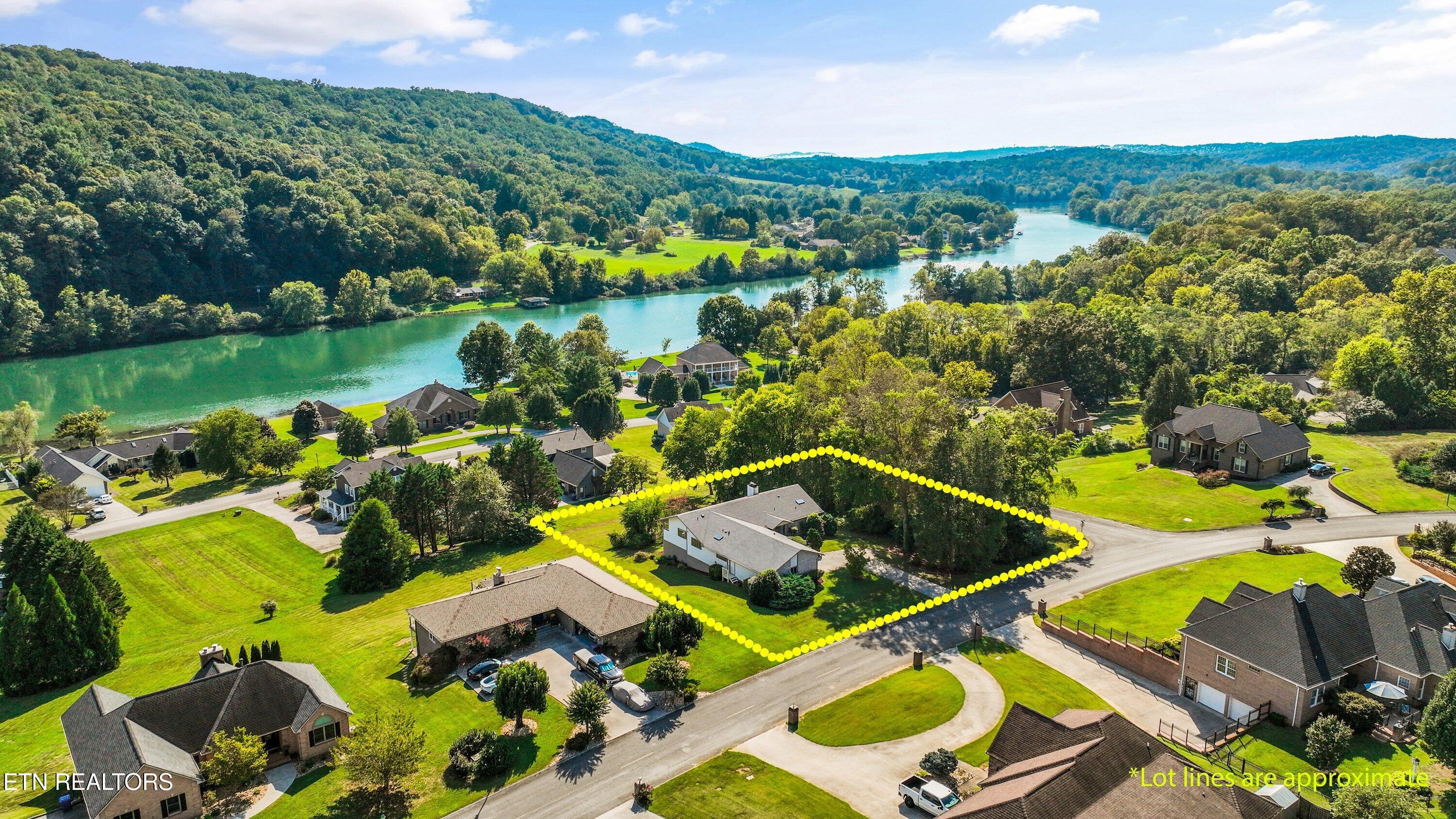 109 Lakeview Place Clinton TN 37716