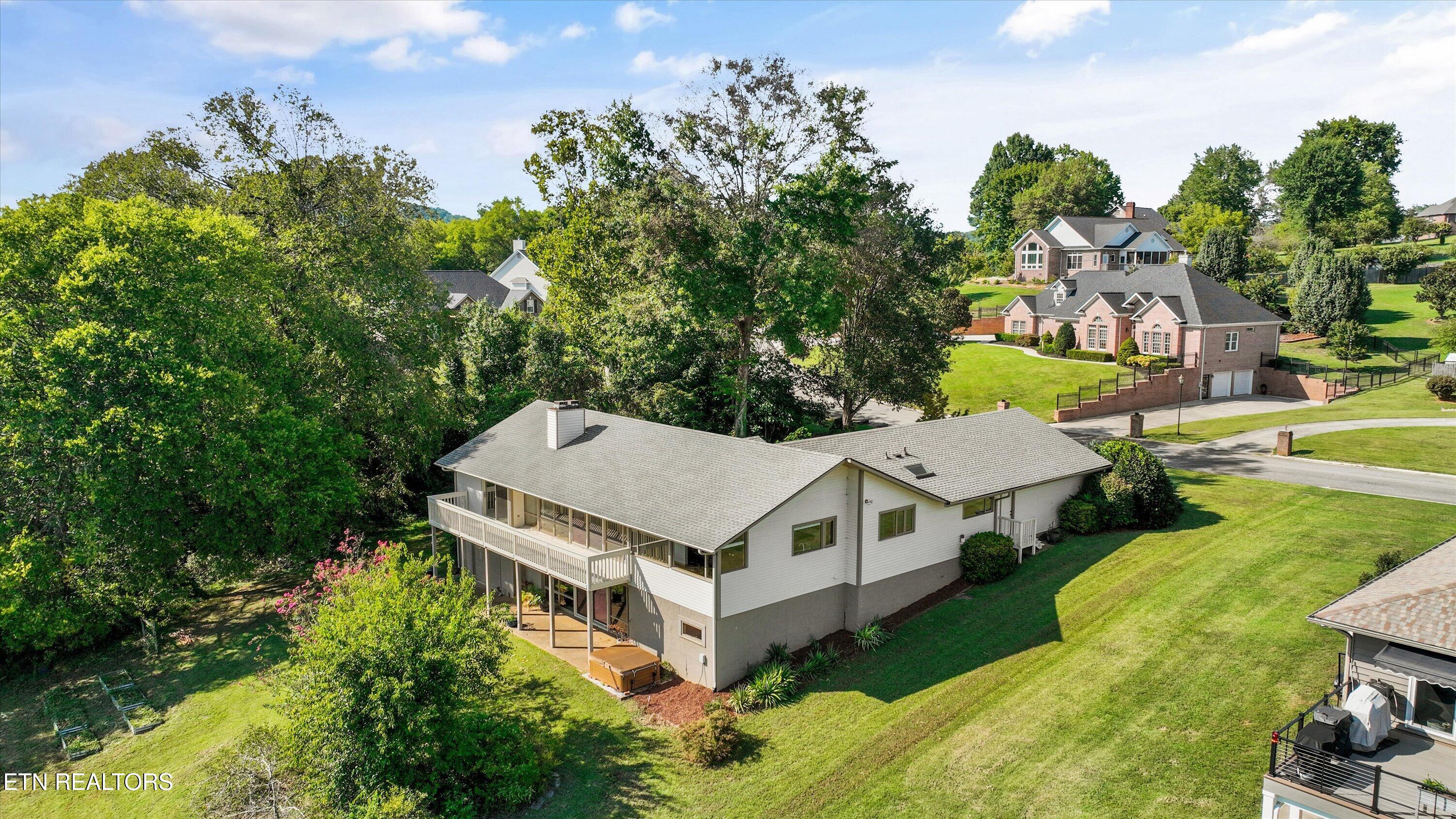 109 Lakeview Place Clinton TN 37716