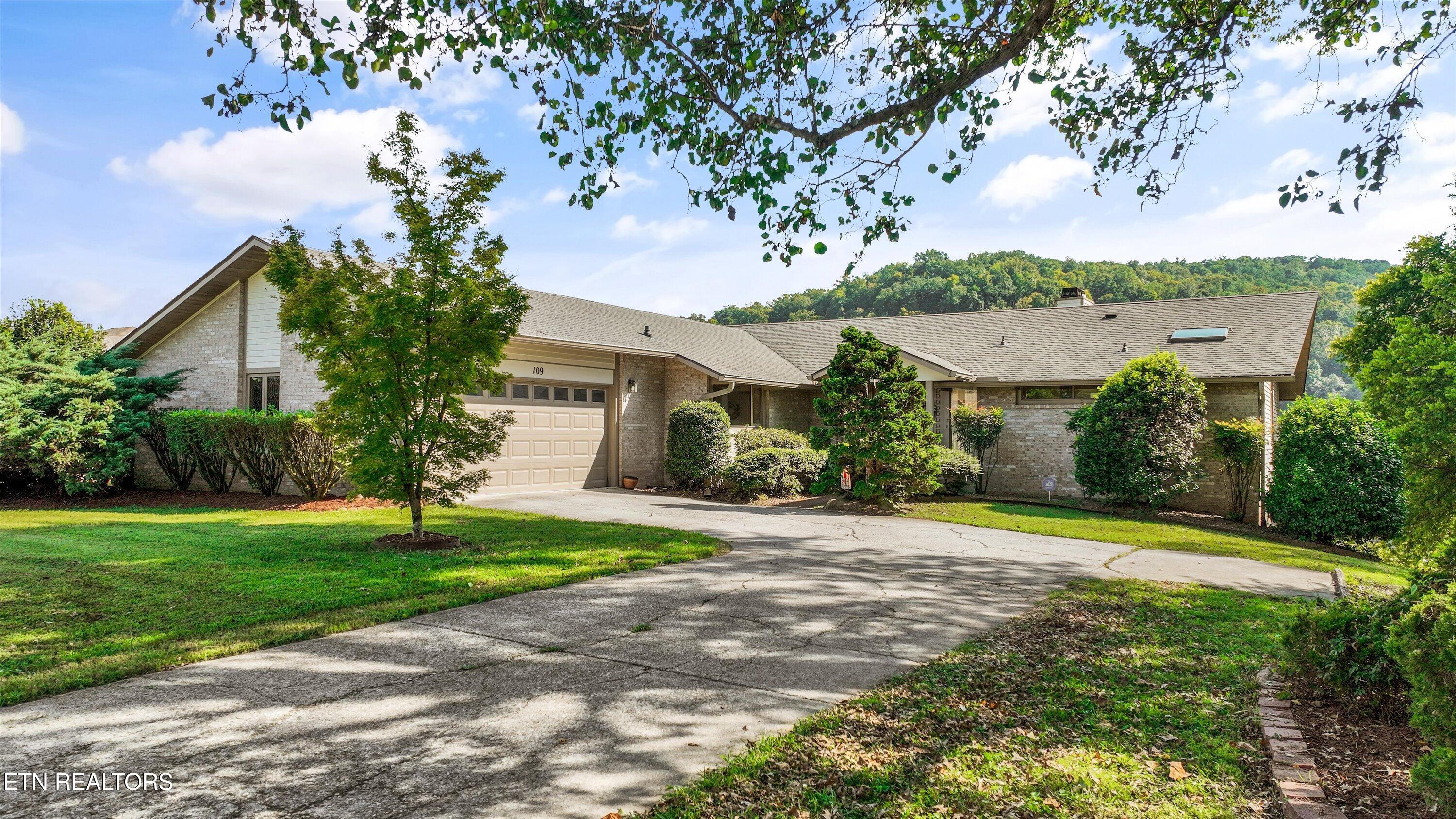 109 Lakeview Place Clinton TN 37716