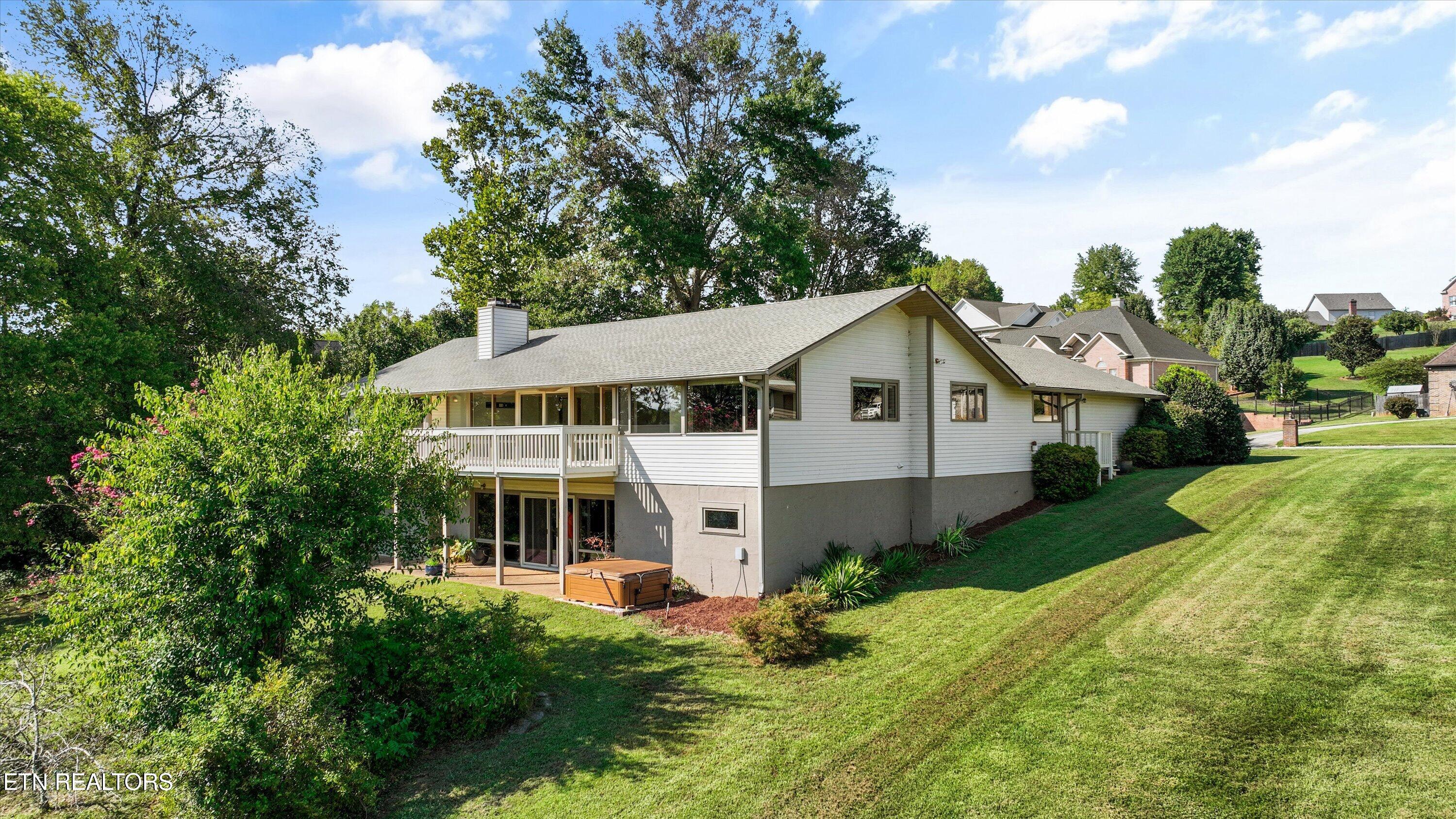 109 Lakeview Place Clinton TN 37716