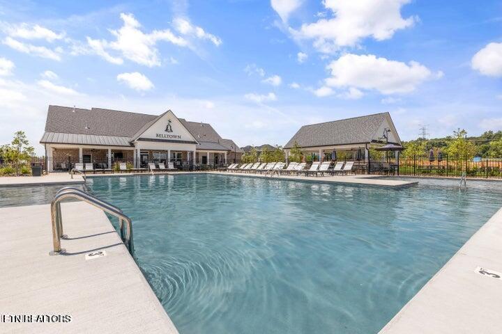 6268 Silent Bell Avenue Powell TN 37849