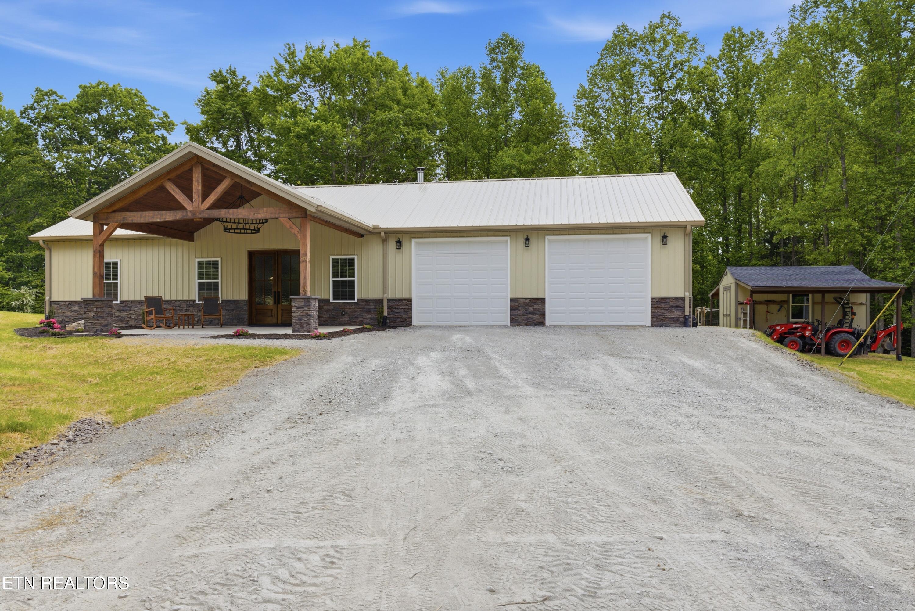 111 Eagle Point Road Oakdale TN 37829